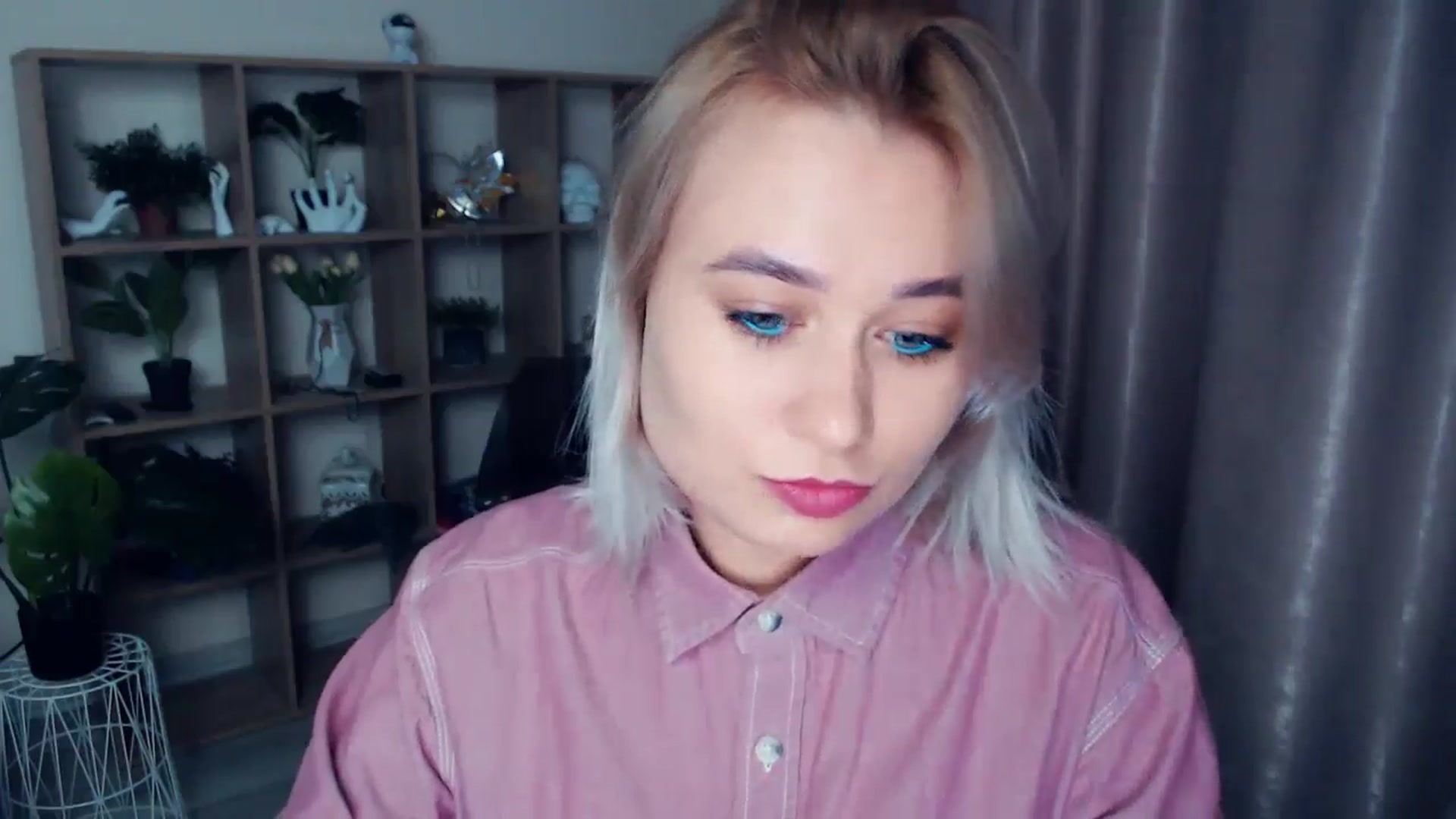 Gallery image thumbnail from Kukla_kolduna's myfreecams stream on, 11/15/2024, 14:28 image 8 of 20