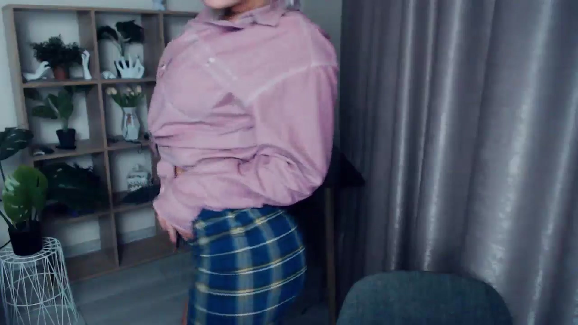 Gallery image thumbnail from Kukla_kolduna's myfreecams stream on, 11/15/2024, 14:28 image 19 of 20