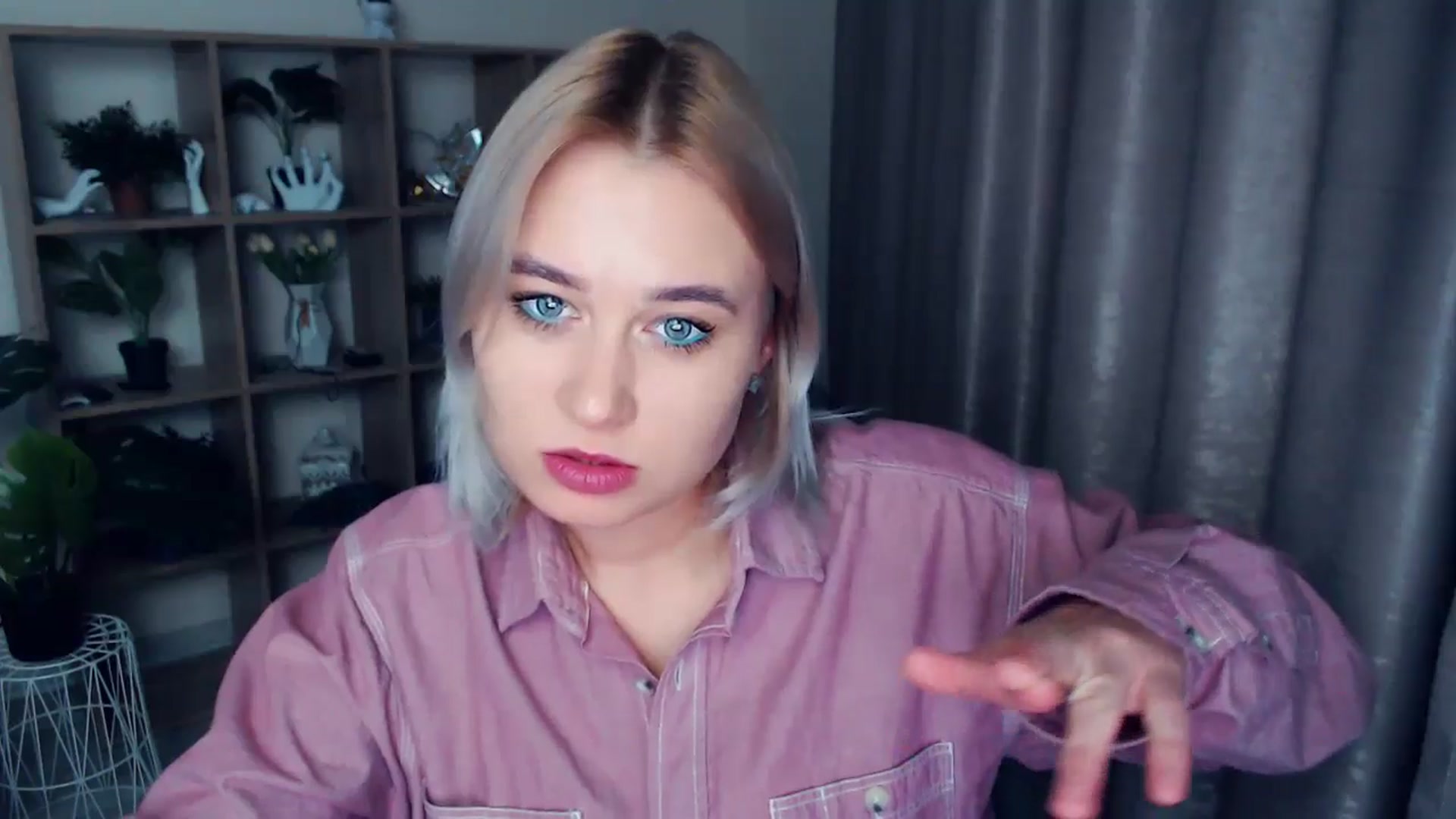 Gallery image thumbnail from Kukla_kolduna's myfreecams stream on, 11/15/2024, 17:58 image 11 of 20