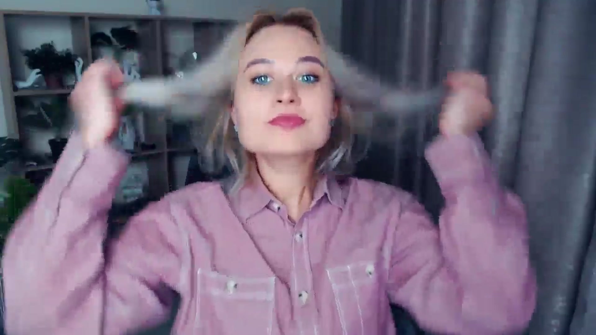 Gallery image thumbnail from Kukla_kolduna's myfreecams stream on, 11/15/2024, 18:45 image 10 of 20