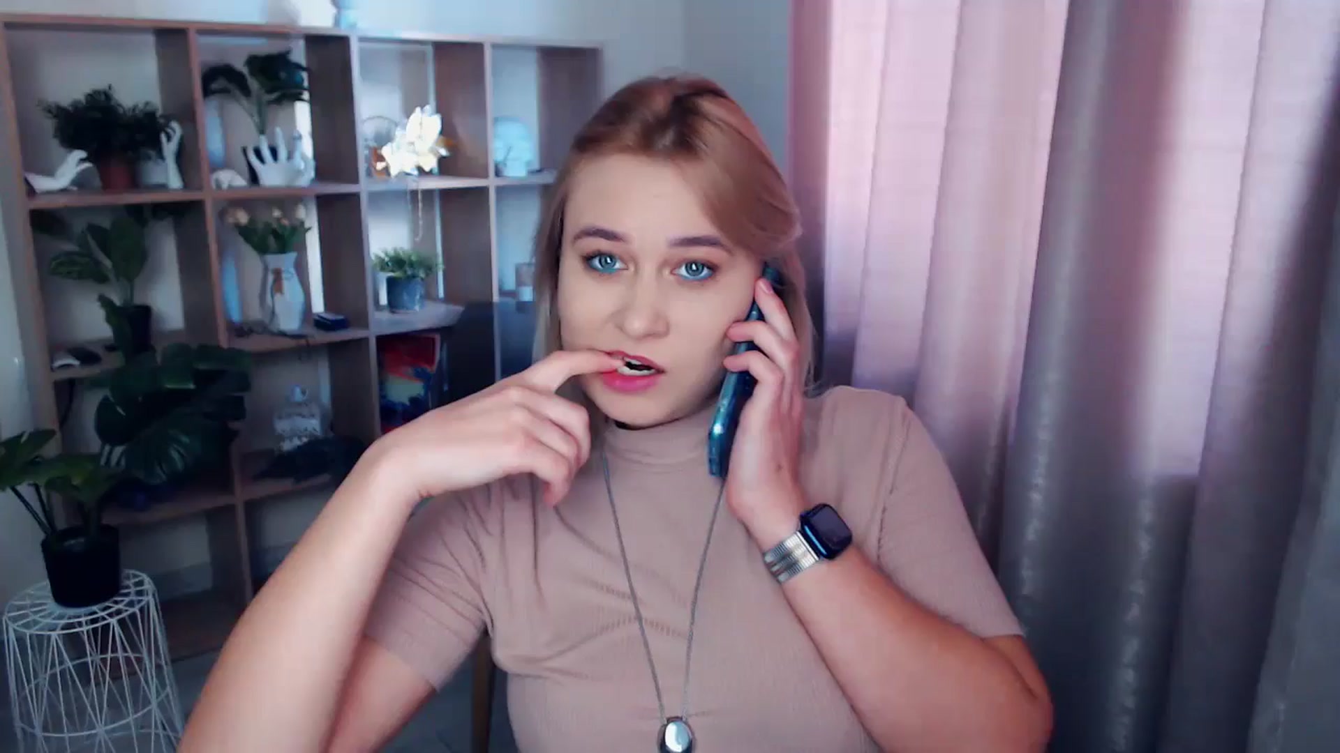 Gallery image thumbnail from Kukla_kolduna's myfreecams stream on, 11/17/2024, 12:17 image 1 of 20