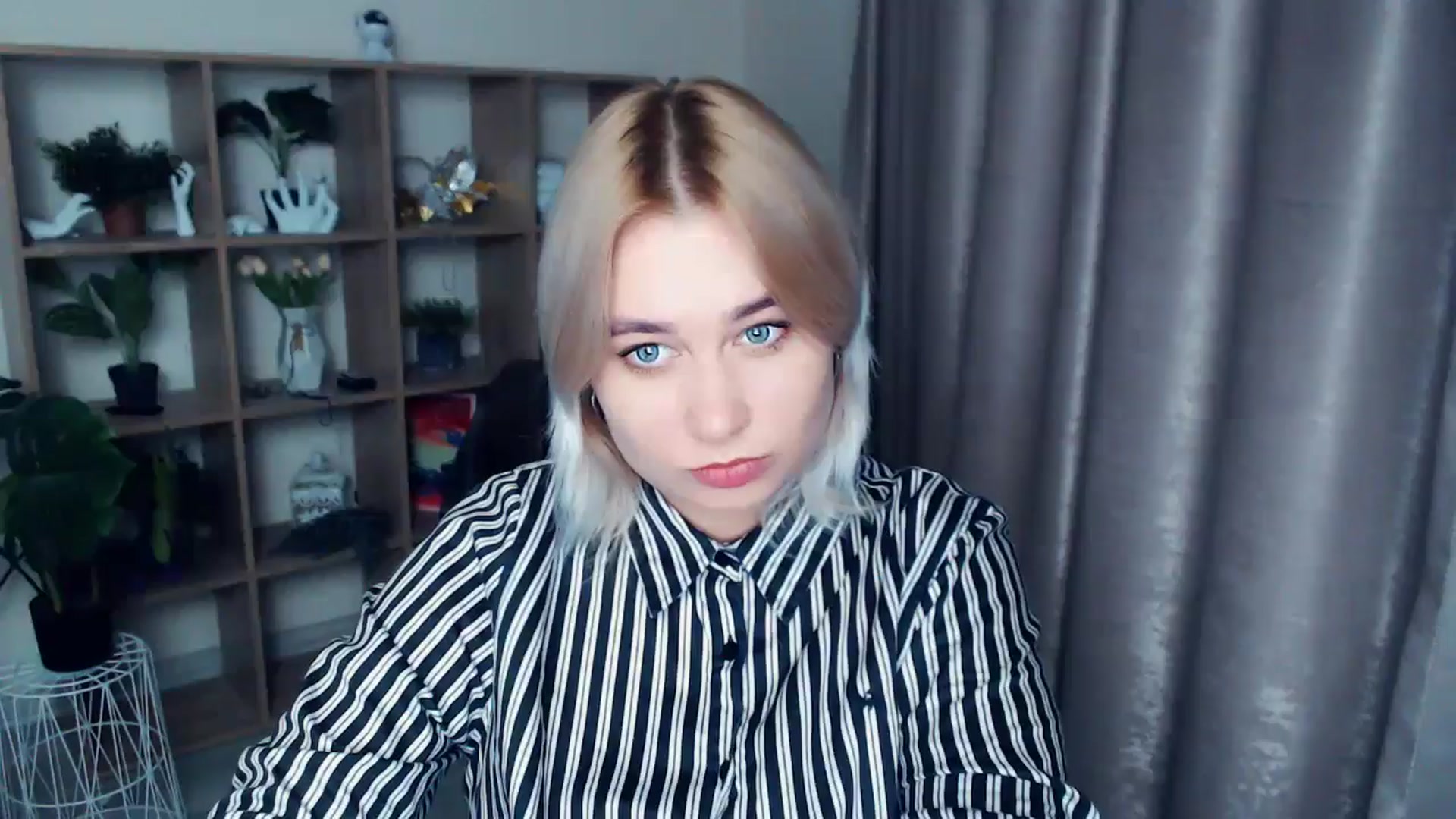 Gallery image thumbnail from Kukla_kolduna's myfreecams stream on, 11/21/2024, 15:11 image 20 of 20