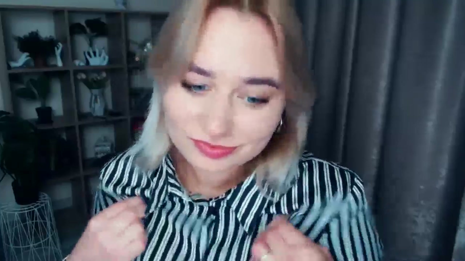 Gallery image thumbnail from Kukla_kolduna's myfreecams stream on, 11/21/2024, 16:51 image 9 of 20