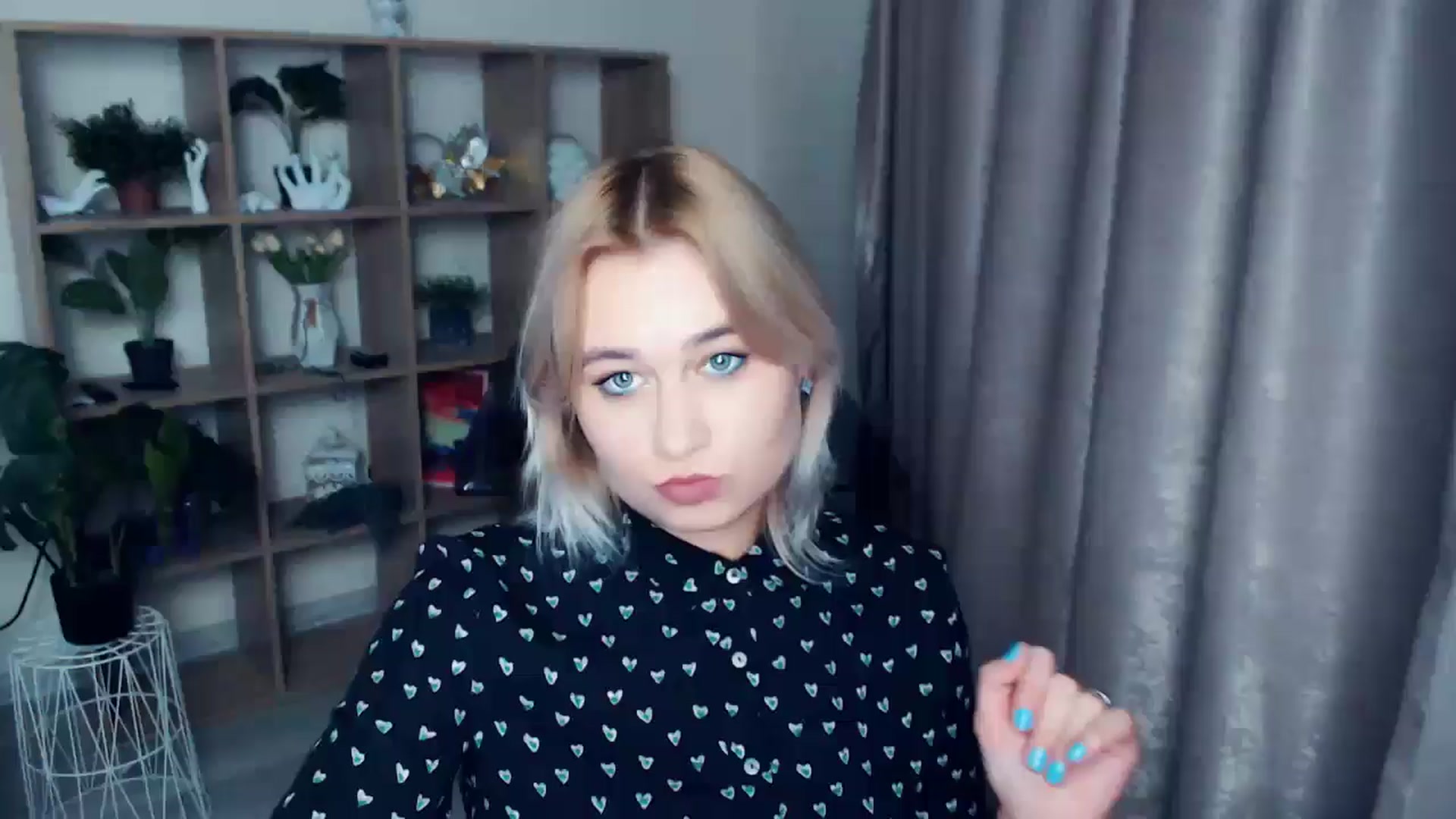 Gallery image thumbnail from Kukla_kolduna's myfreecams stream on, 11/22/2024, 17:10 image 15 of 20