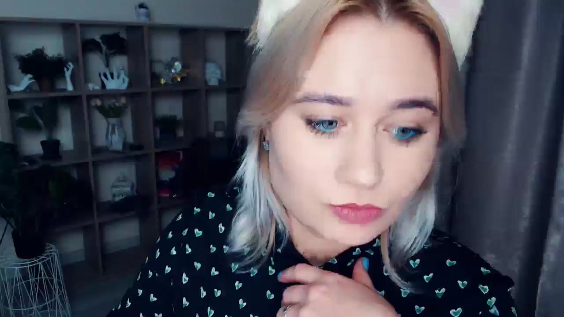 Gallery image thumbnail from Kukla_kolduna's myfreecams stream on, 11/22/2024, 18:08 image 11 of 20