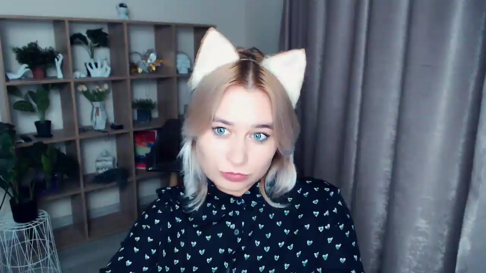 Gallery image thumbnail from Kukla_kolduna's myfreecams stream on, 11/22/2024, 18:08 image 14 of 20