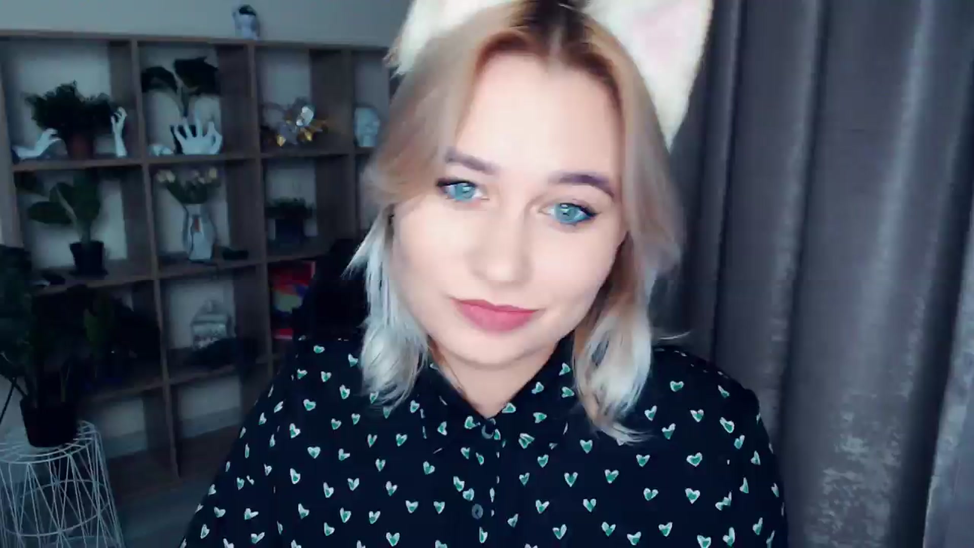 Gallery image thumbnail from Kukla_kolduna's myfreecams stream on, 11/22/2024, 18:08 image 1 of 20