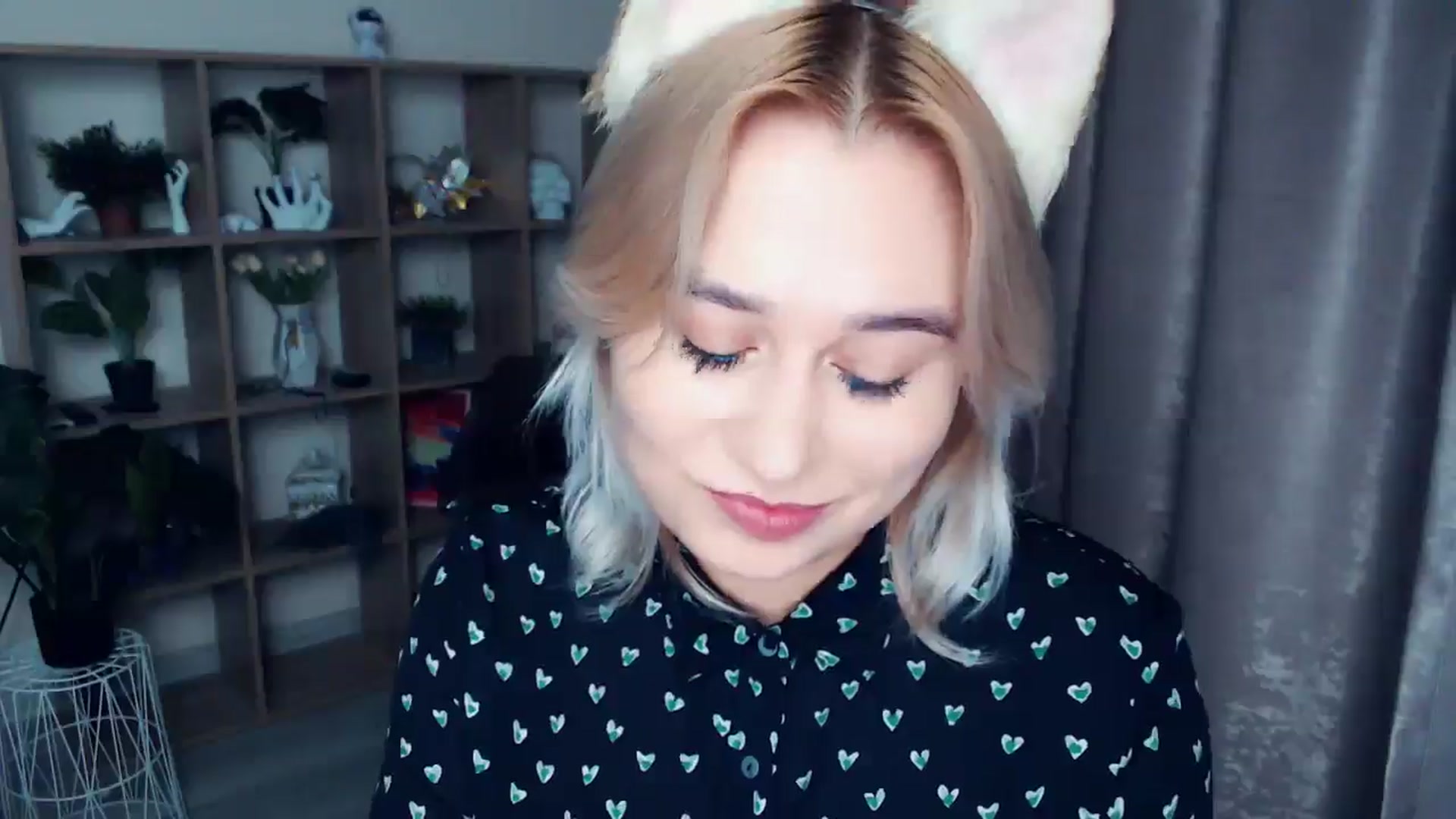 Gallery image thumbnail from Kukla_kolduna's myfreecams stream on, 11/22/2024, 18:08 image 5 of 20
