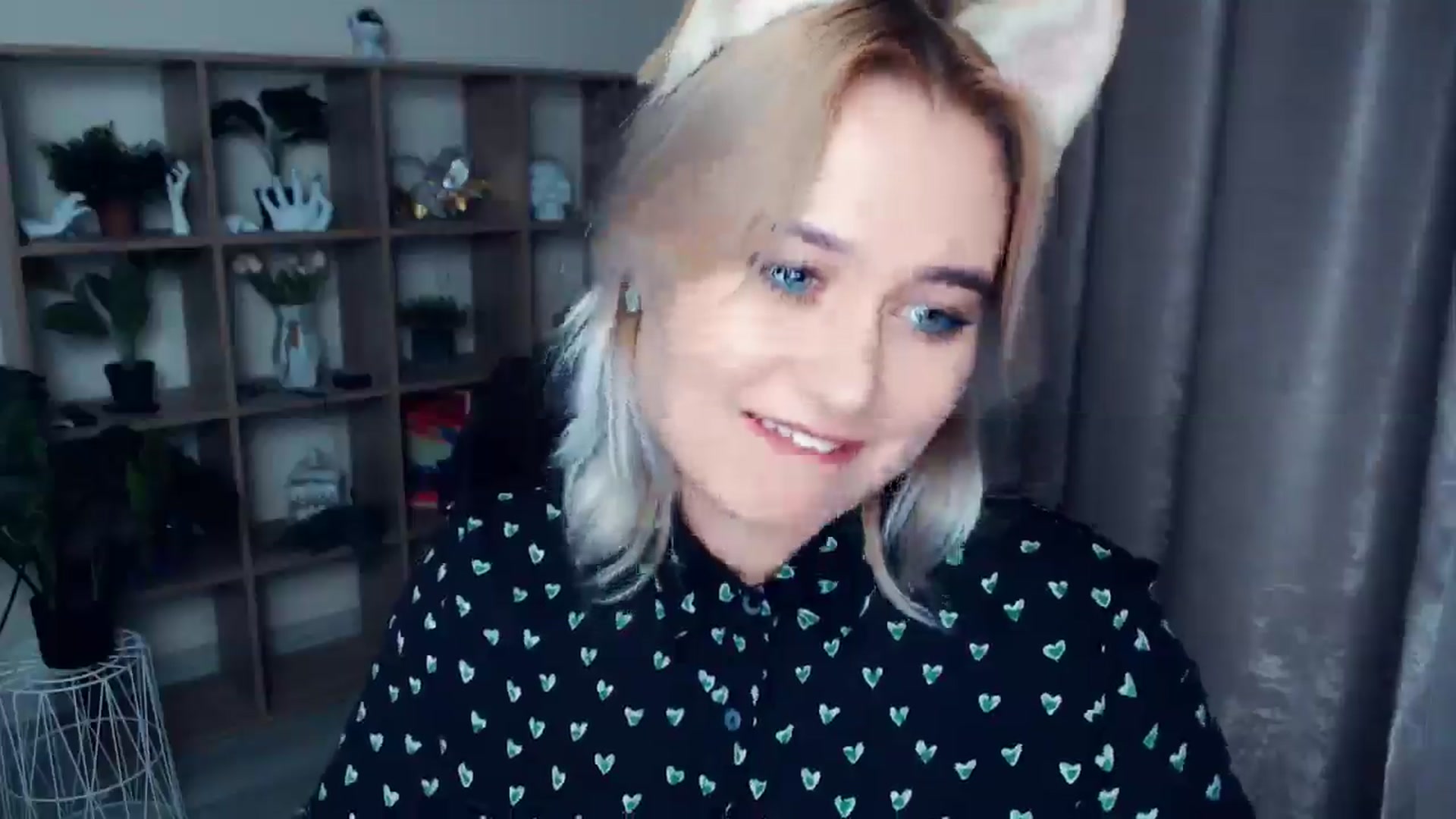 Gallery image thumbnail from Kukla_kolduna's myfreecams stream on, 11/22/2024, 18:08 image 9 of 20