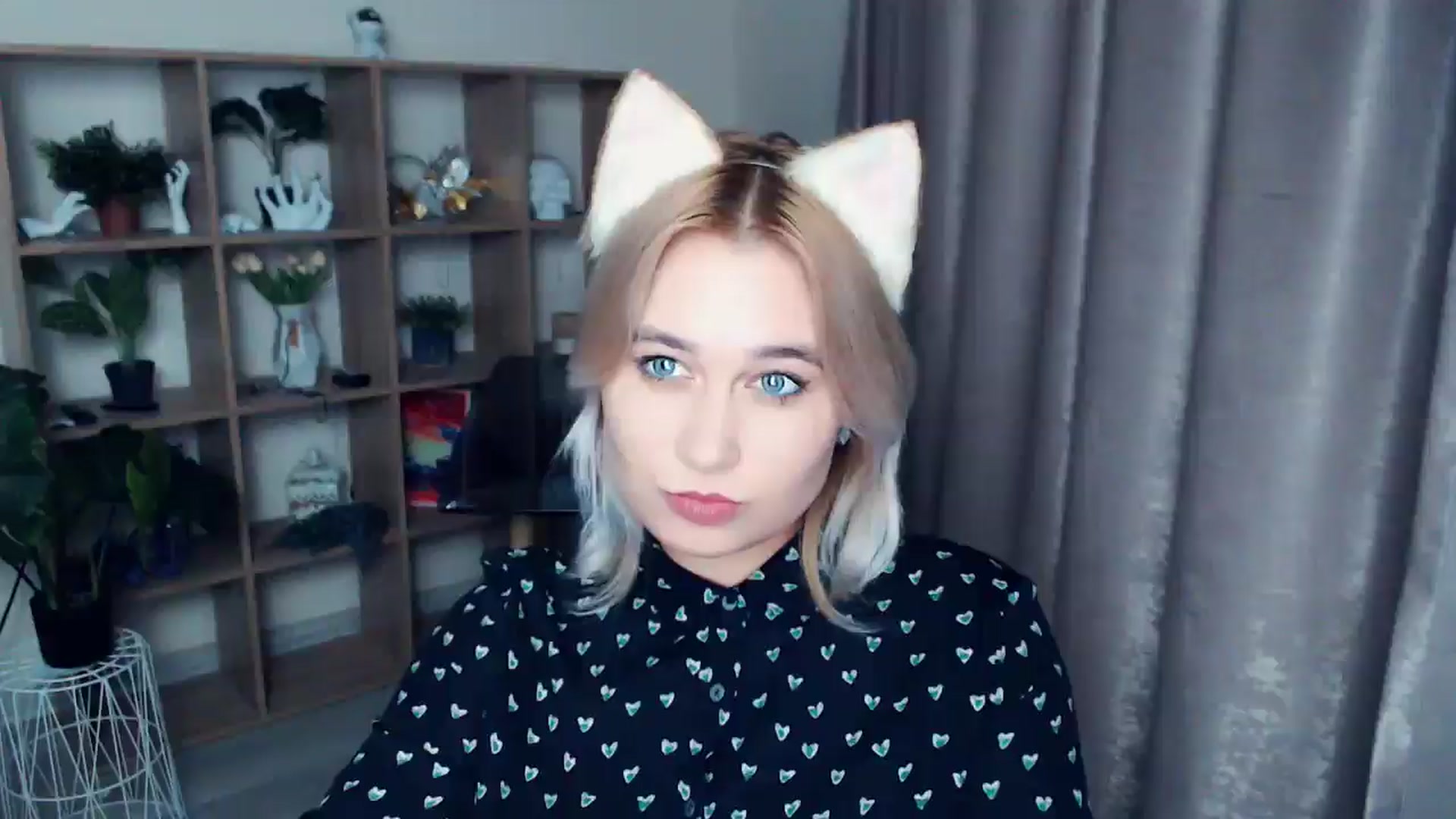Gallery image thumbnail from Kukla_kolduna's myfreecams stream on, 11/22/2024, 18:08 image 13 of 20