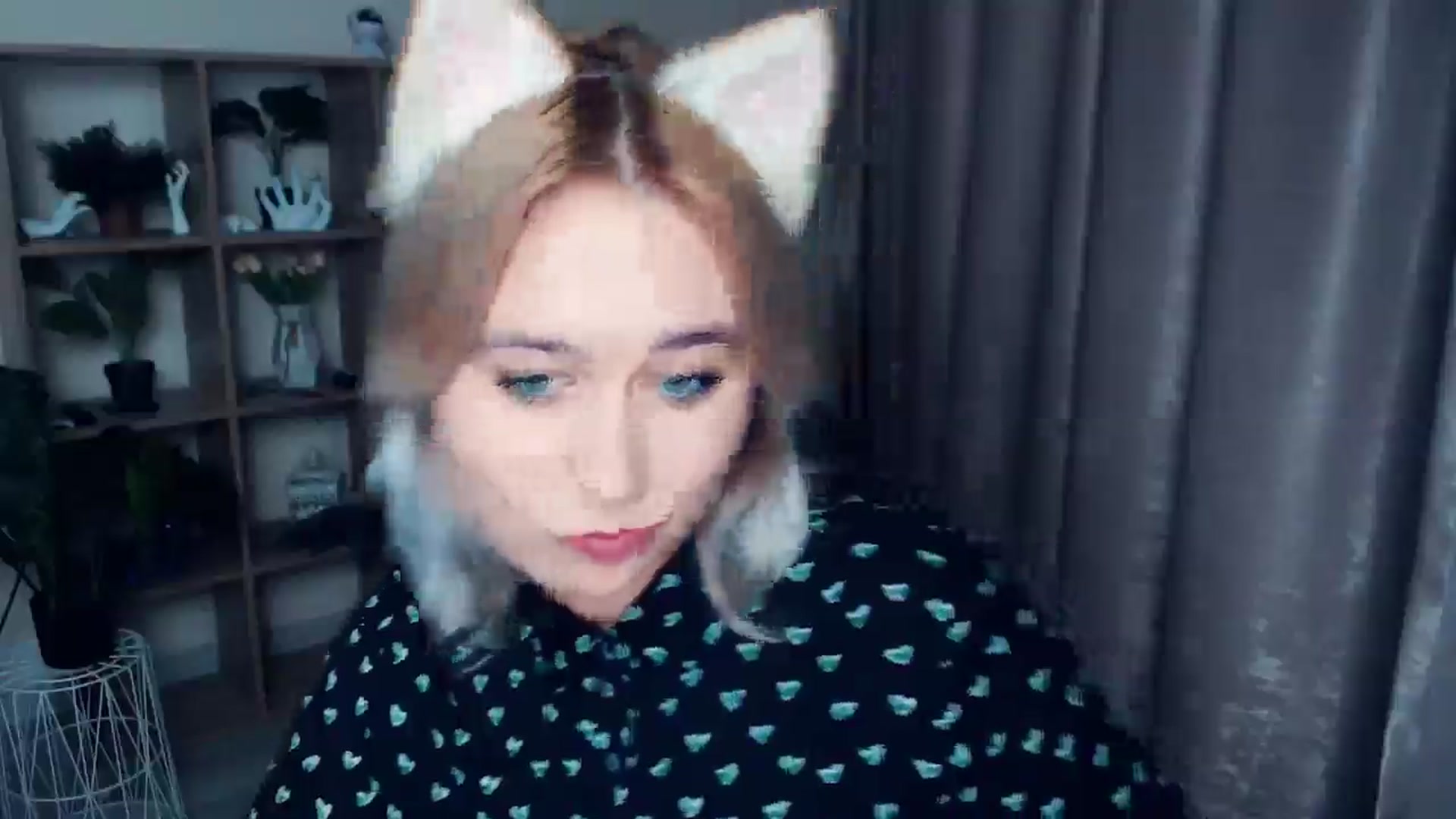 Gallery image thumbnail from Kukla_kolduna's myfreecams stream on, 11/22/2024, 18:08 image 12 of 20