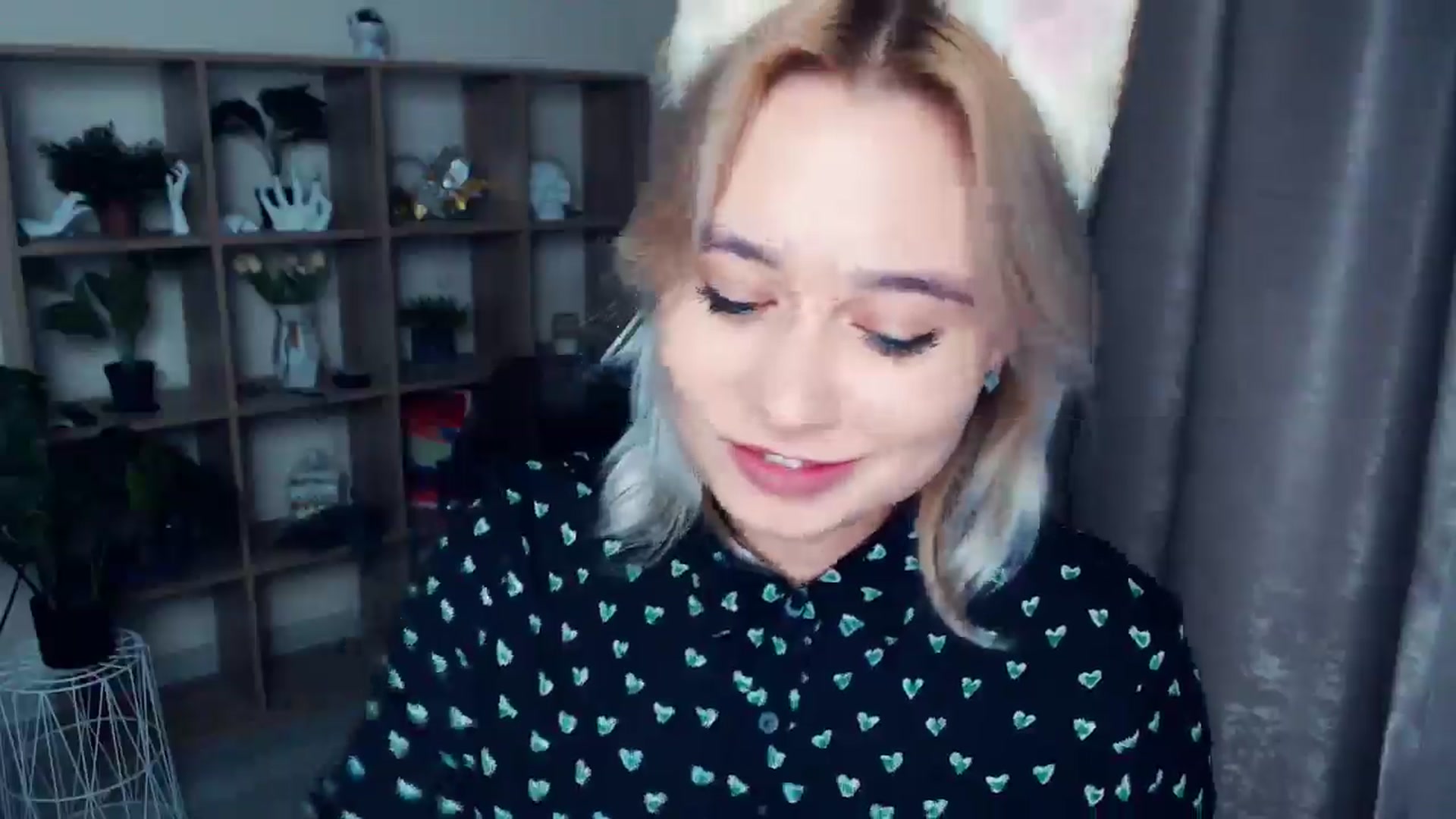 Gallery image thumbnail from Kukla_kolduna's myfreecams stream on, 11/22/2024, 18:08 image 4 of 20