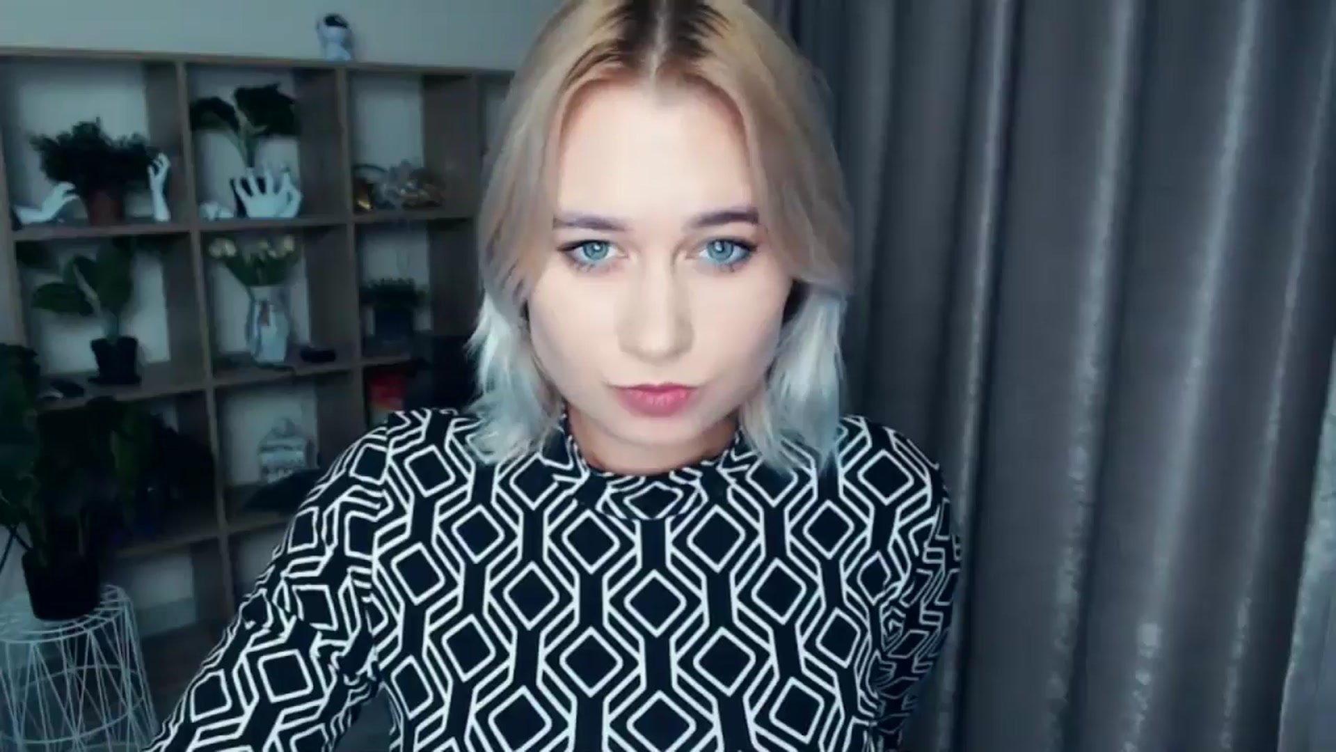 Gallery image thumbnail from Kukla_kolduna's myfreecams stream on, 11/22/2024, 19:26 image 11 of 20