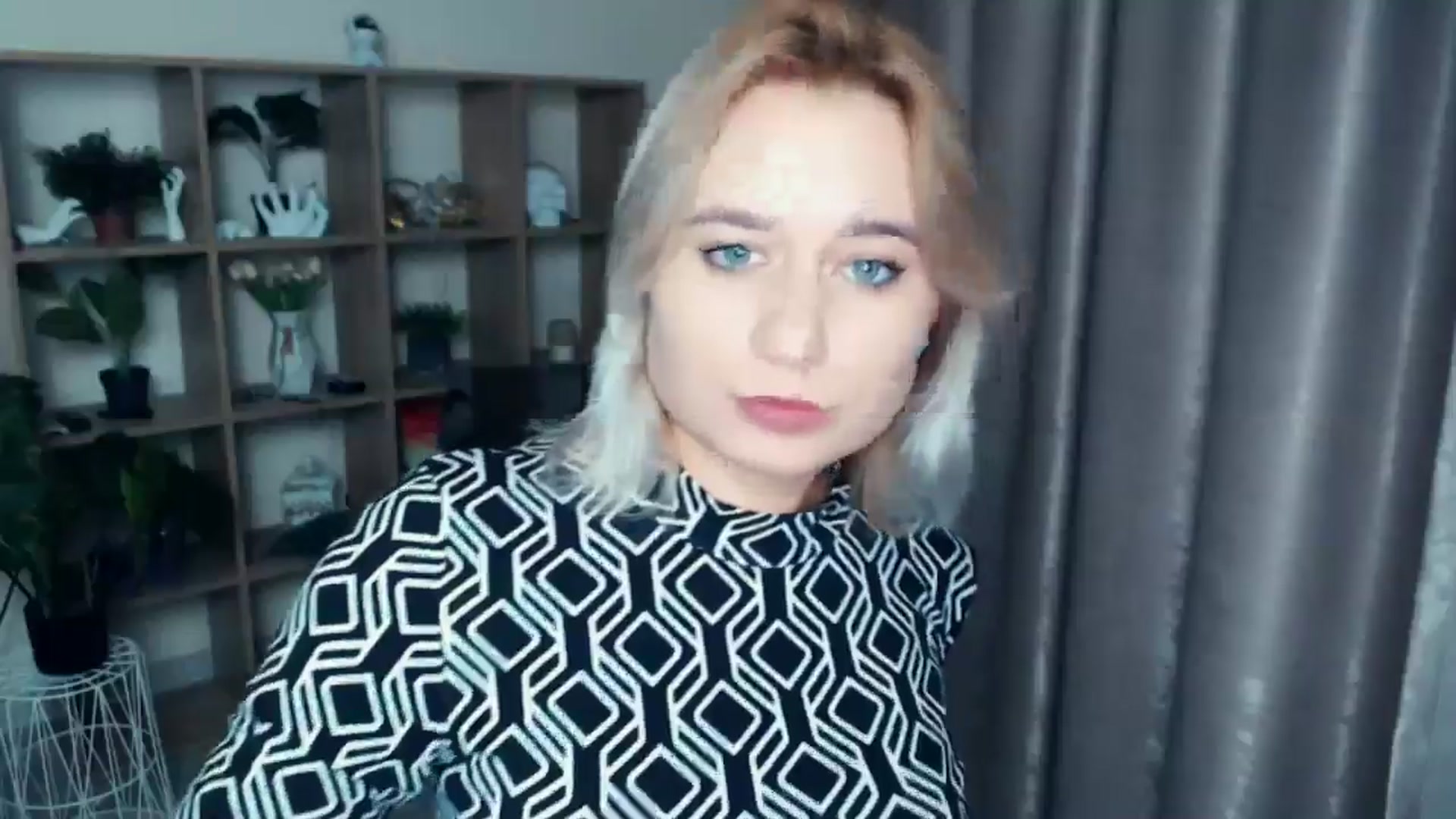 Gallery image thumbnail from Kukla_kolduna's myfreecams stream on, 11/22/2024, 19:26 image 16 of 20