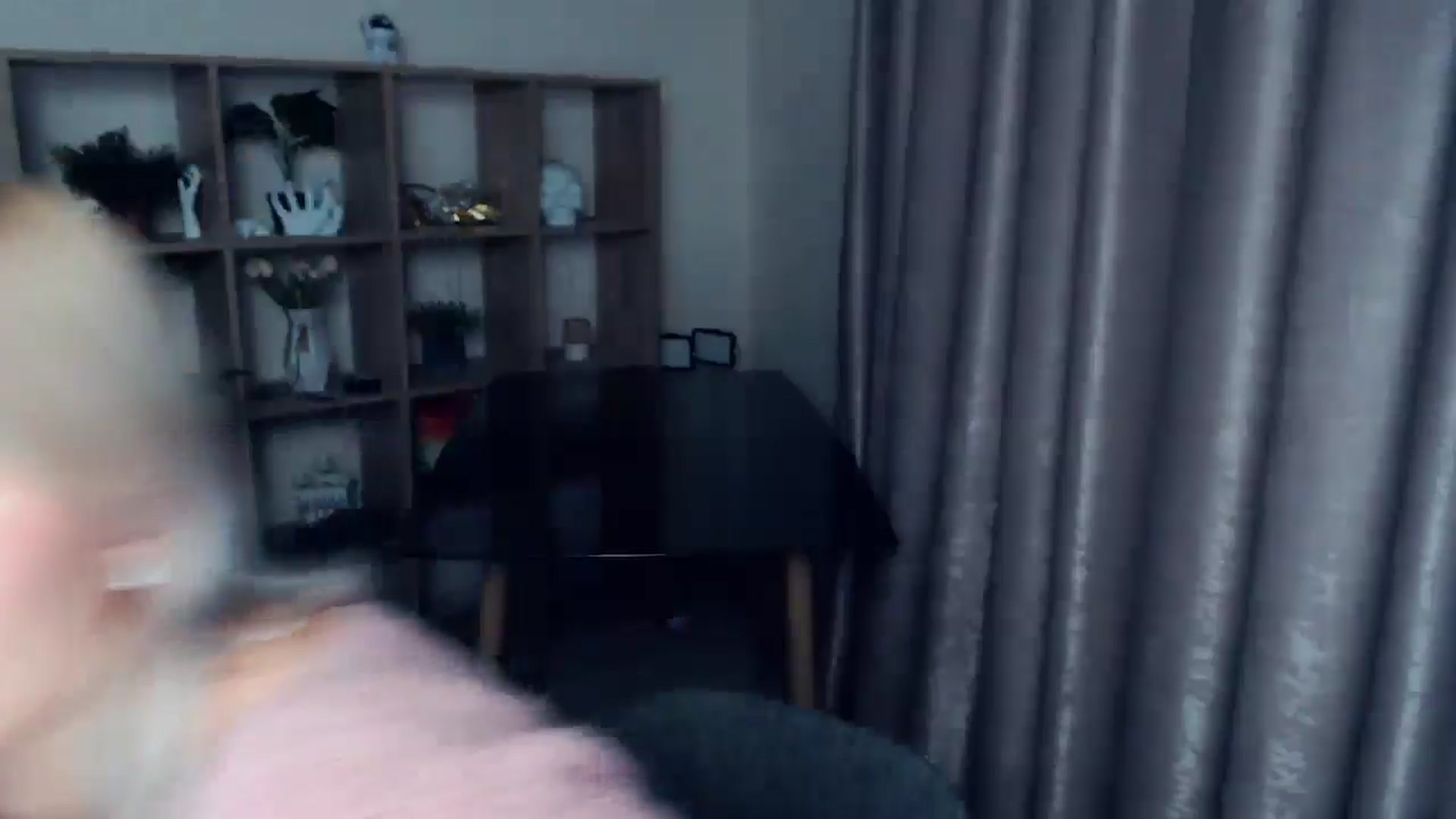 Gallery image thumbnail from Kukla_kolduna's myfreecams stream on, 11/24/2024, 17:27 image 2 of 20