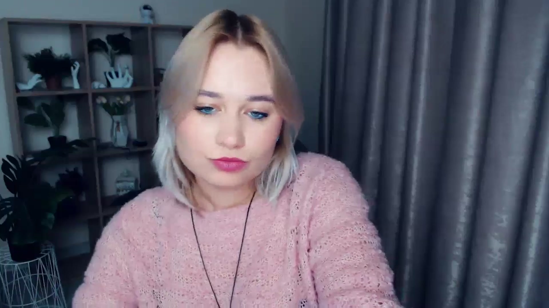 Gallery image thumbnail from Kukla_kolduna's myfreecams stream on, 11/24/2024, 17:27 image 15 of 20