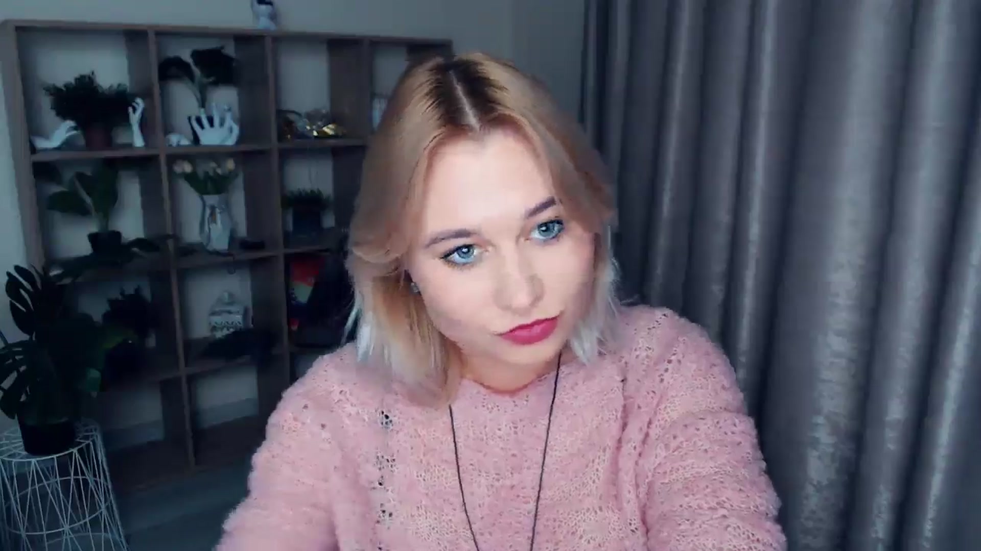 Gallery image thumbnail from Kukla_kolduna's myfreecams stream on, 11/24/2024, 19:05 image 20 of 20