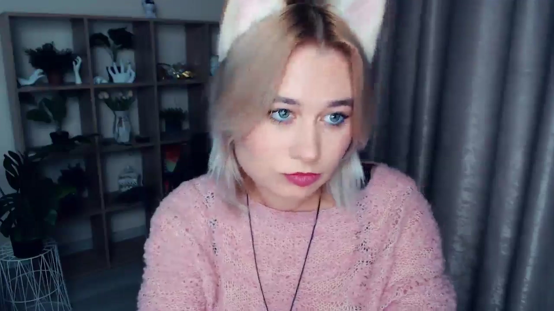 Gallery image thumbnail from Kukla_kolduna's myfreecams stream on, 11/24/2024, 19:05 image 12 of 20