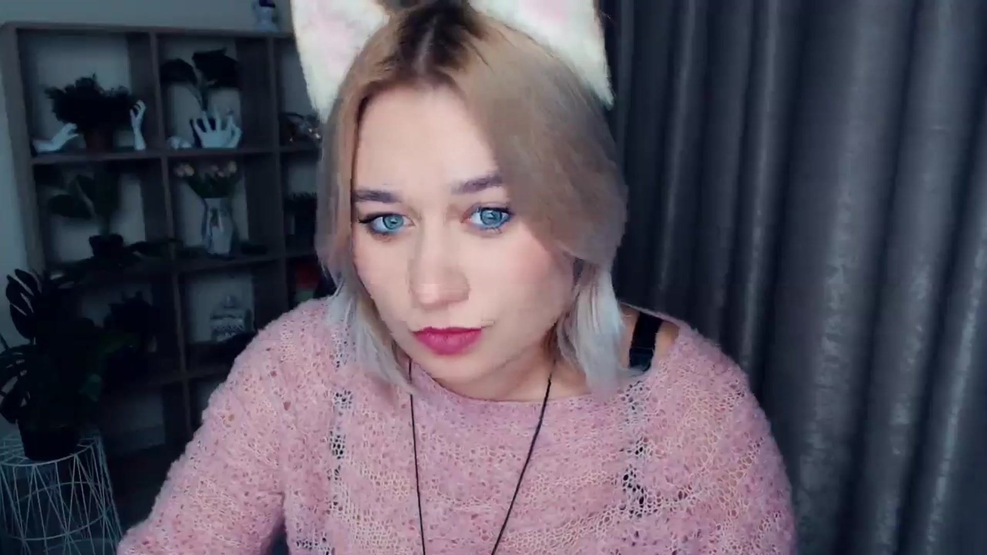 Gallery image thumbnail from Kukla_kolduna's myfreecams stream on, 11/24/2024, 19:05 image 11 of 20