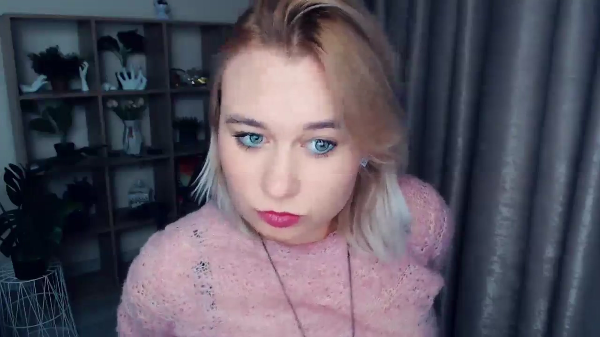 Gallery image thumbnail from Kukla_kolduna's myfreecams stream on, 11/24/2024, 19:05 image 14 of 20