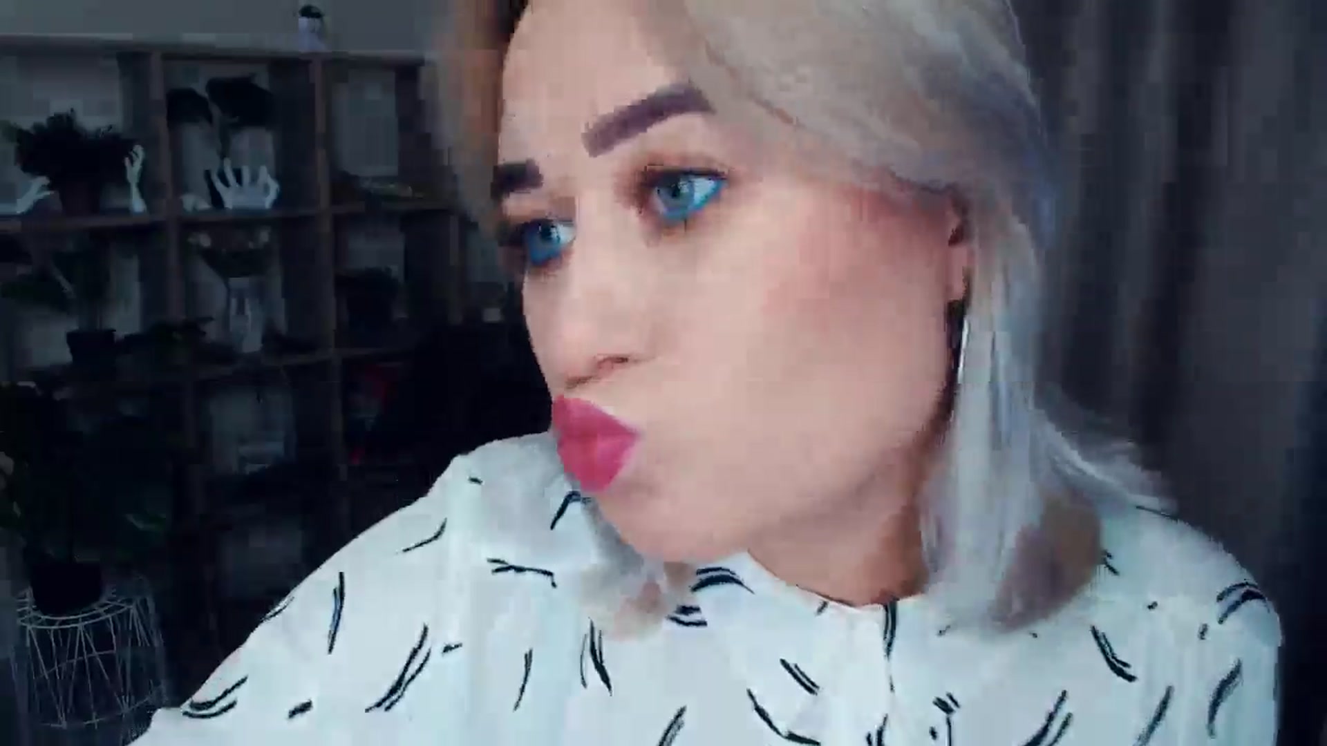 Gallery image thumbnail from Kukla_kolduna's myfreecams stream on, 11/26/2024, 16:42 image 9 of 20