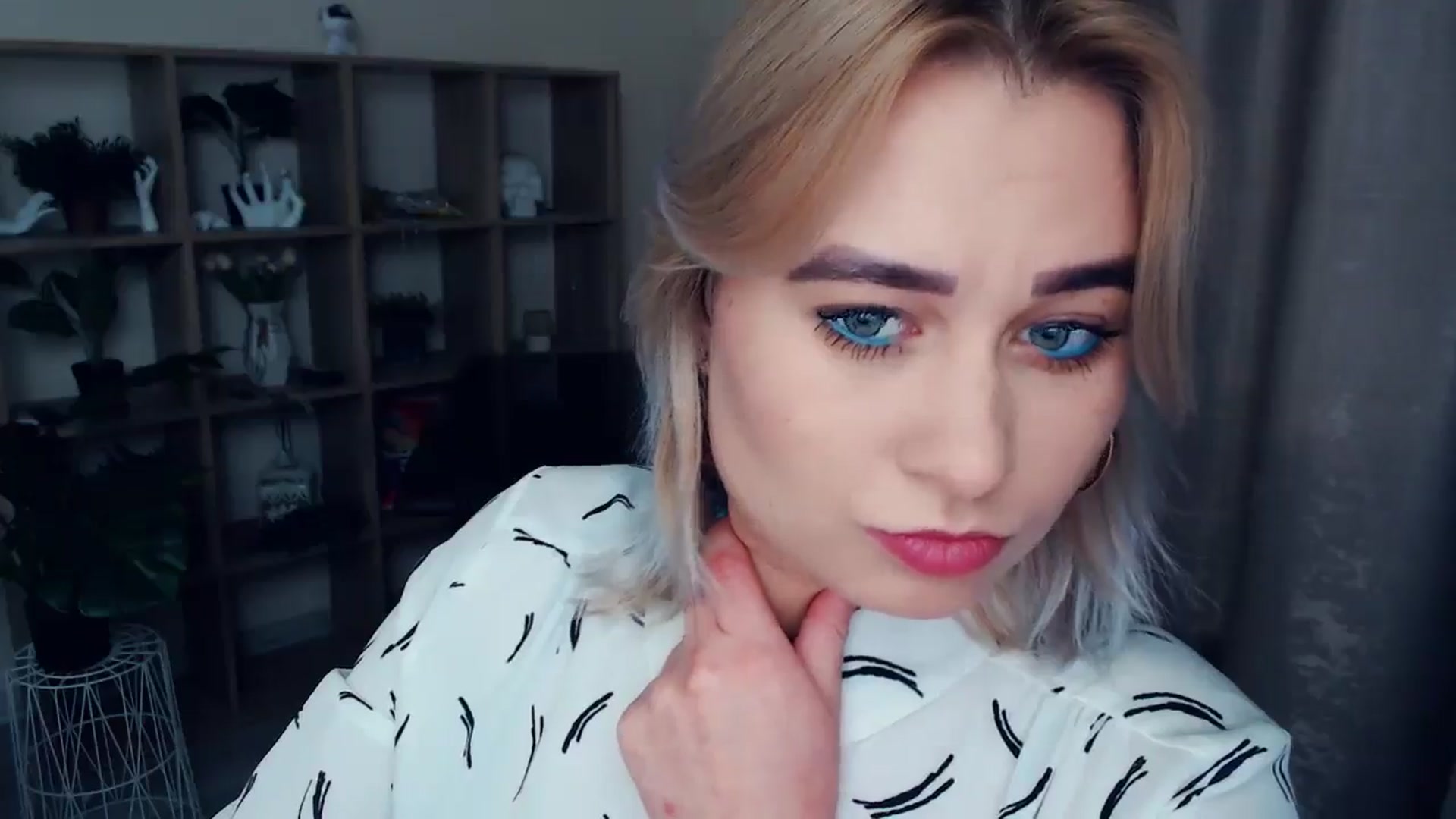 Gallery image thumbnail from Kukla_kolduna's myfreecams stream on, 11/26/2024, 16:58 image 20 of 20