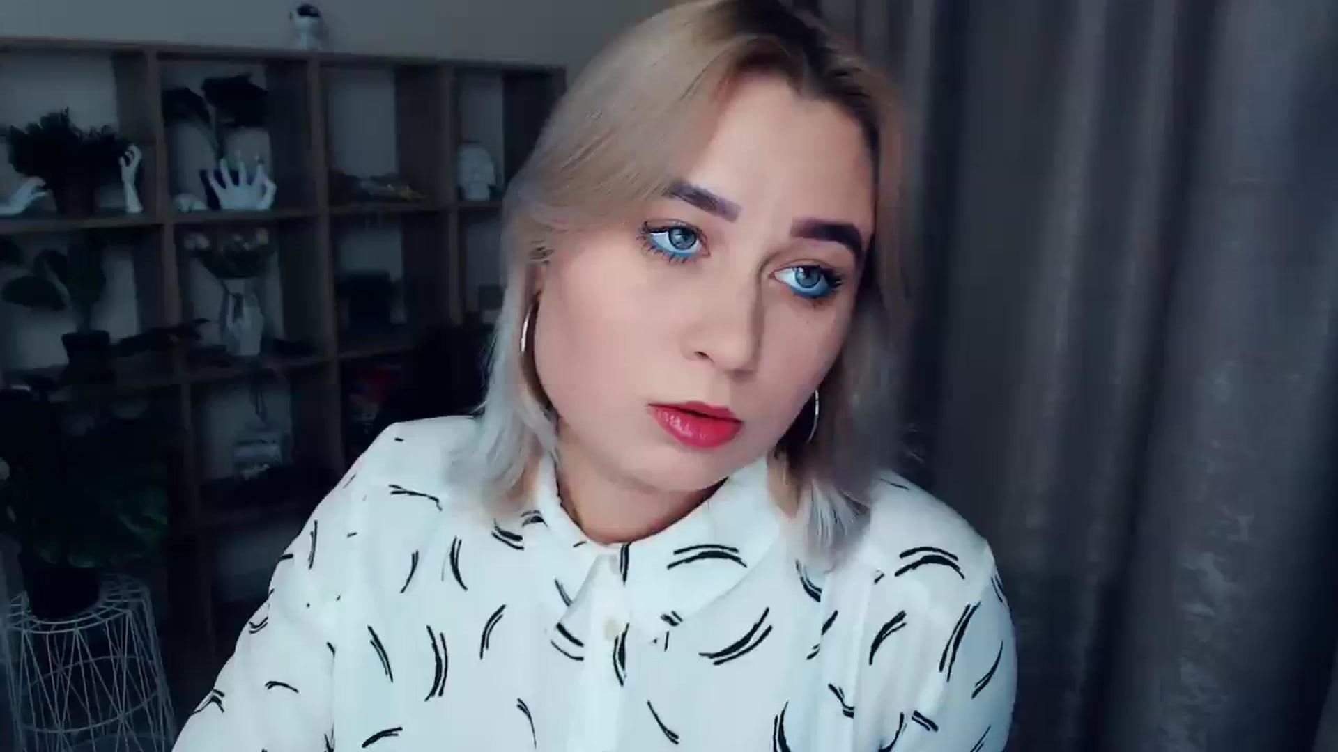 Gallery image thumbnail from Kukla_kolduna's myfreecams stream on, 11/26/2024, 18:08 image 1 of 20