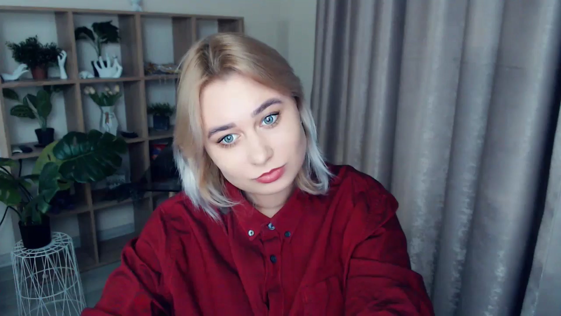 Gallery image thumbnail from Kukla_kolduna's myfreecams stream on, 11/27/2024, 16:40 image 8 of 20