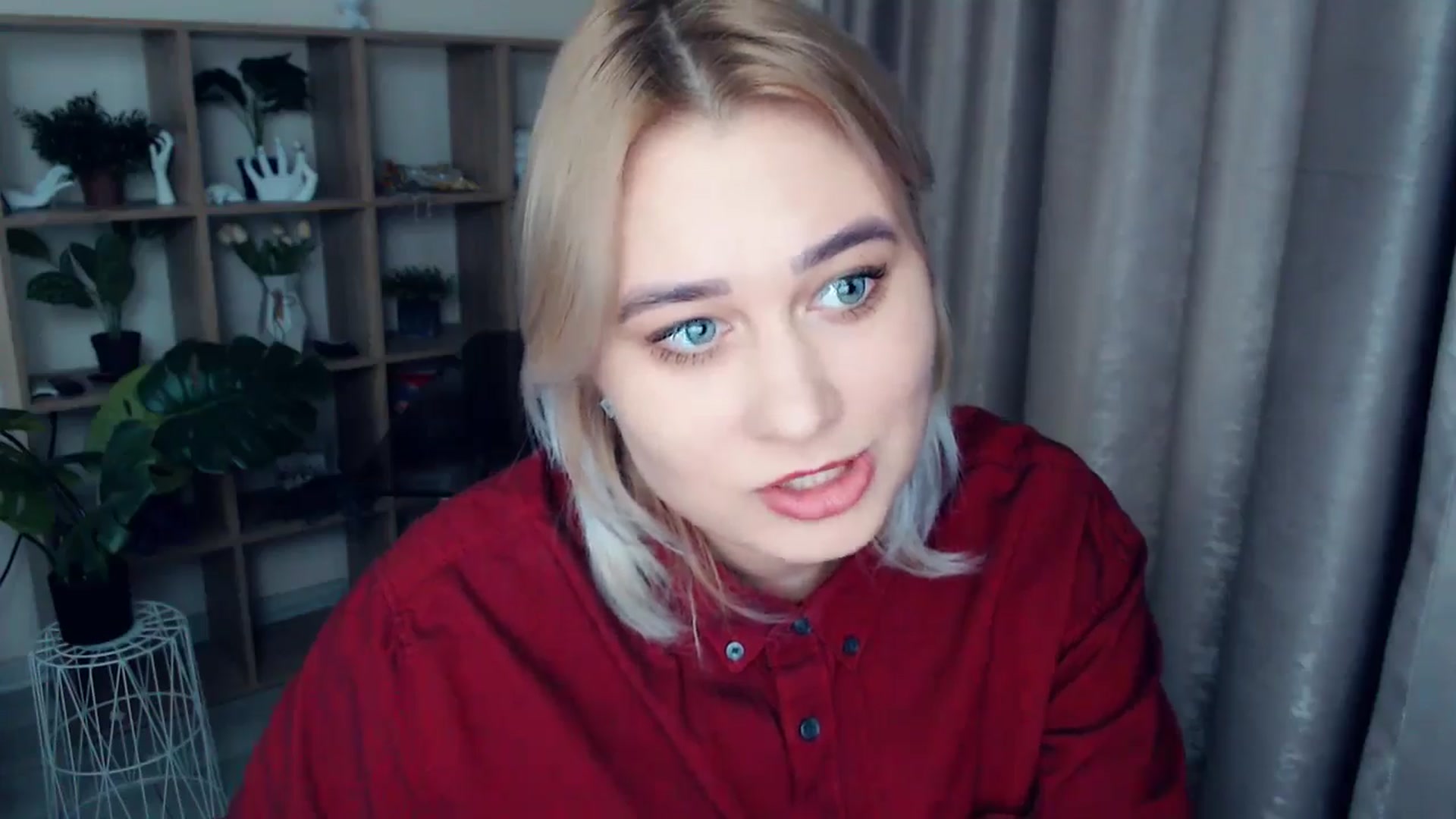 Gallery image thumbnail from Kukla_kolduna's myfreecams stream on, 11/27/2024, 16:40 image 17 of 20
