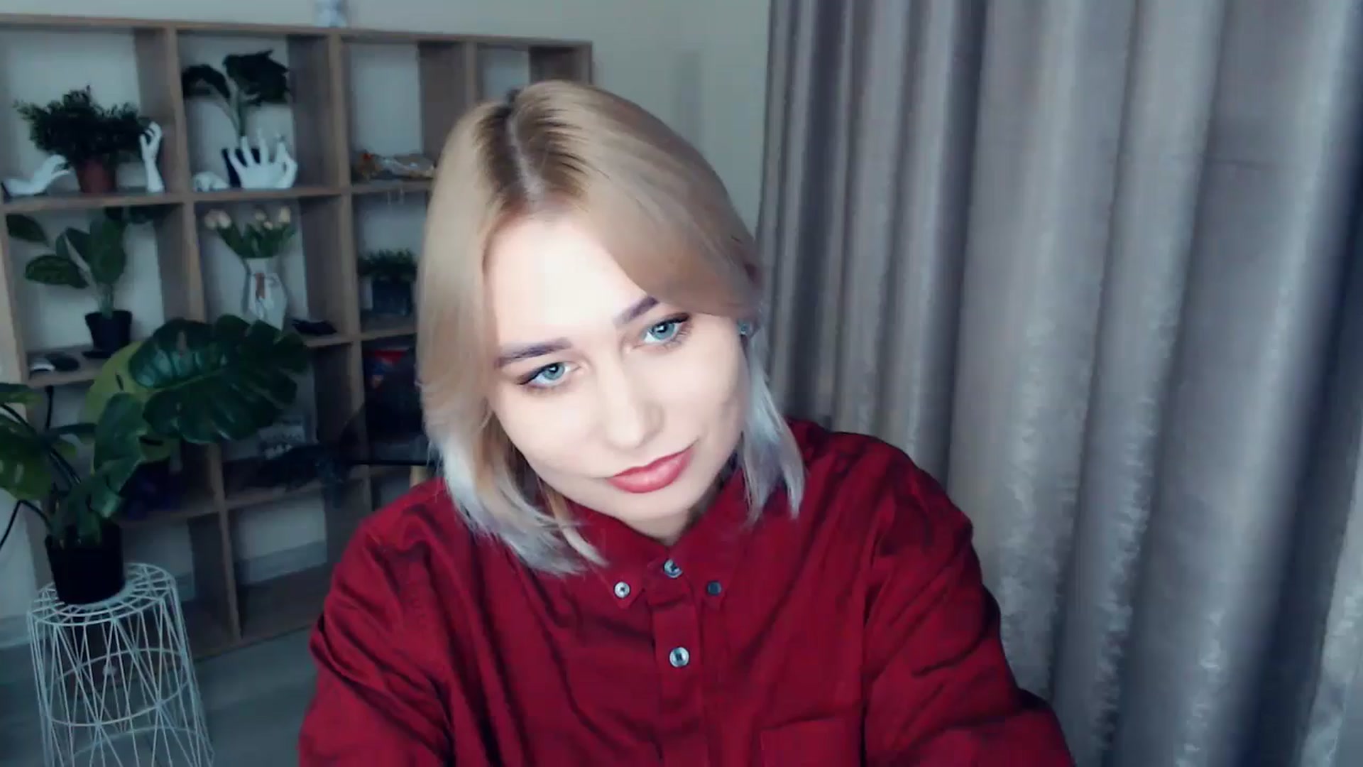 Gallery image thumbnail from Kukla_kolduna's myfreecams stream on, 11/27/2024, 16:40 image 6 of 20