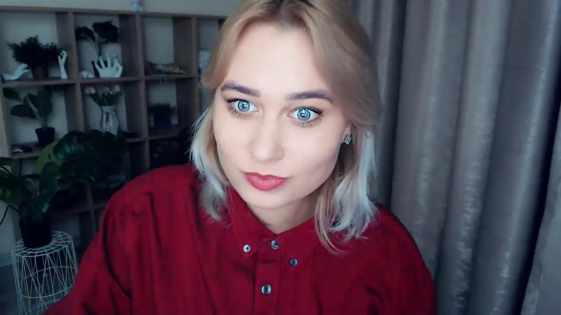 Gallery image thumbnail from Kukla_kolduna's myfreecams stream on, 11/27/2024, 16:40 image 19 of 20