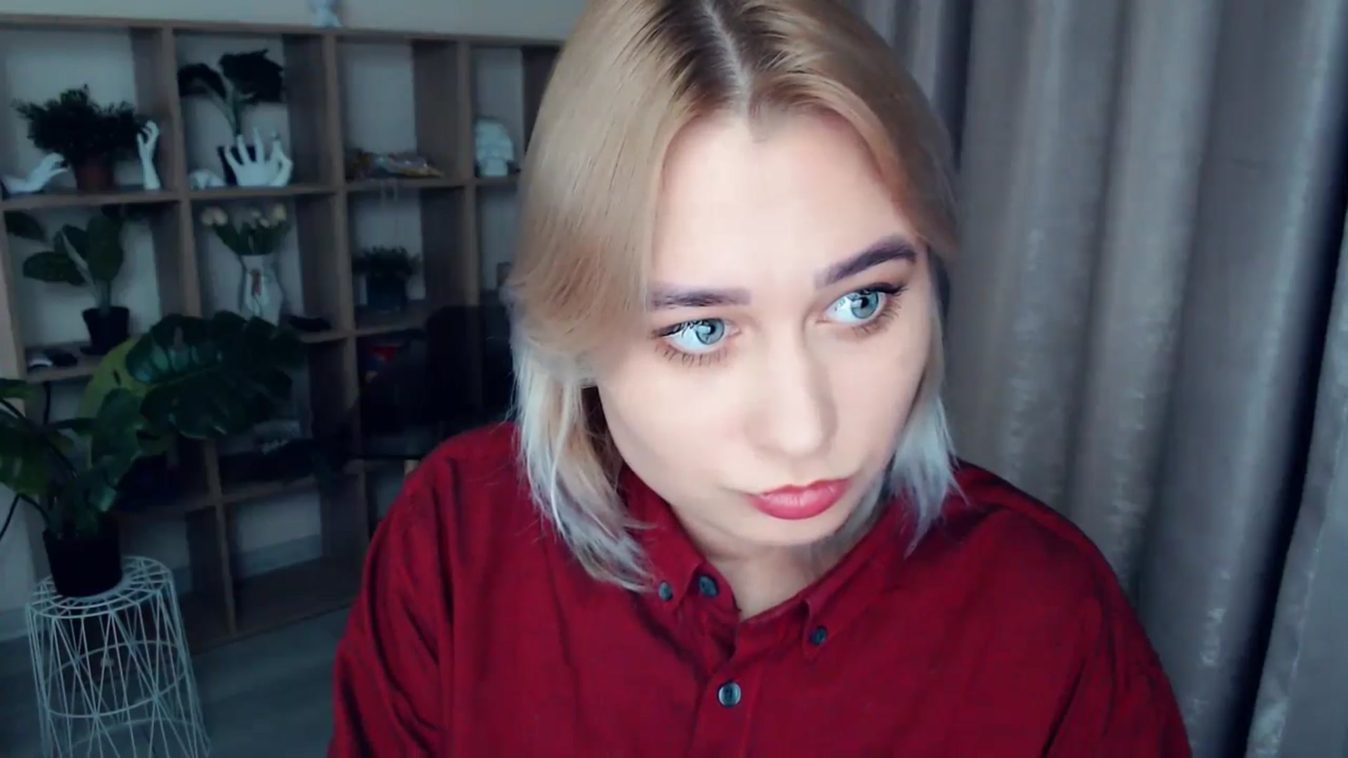 Gallery image thumbnail from Kukla_kolduna's myfreecams stream on, 11/27/2024, 18:02 image 15 of 20