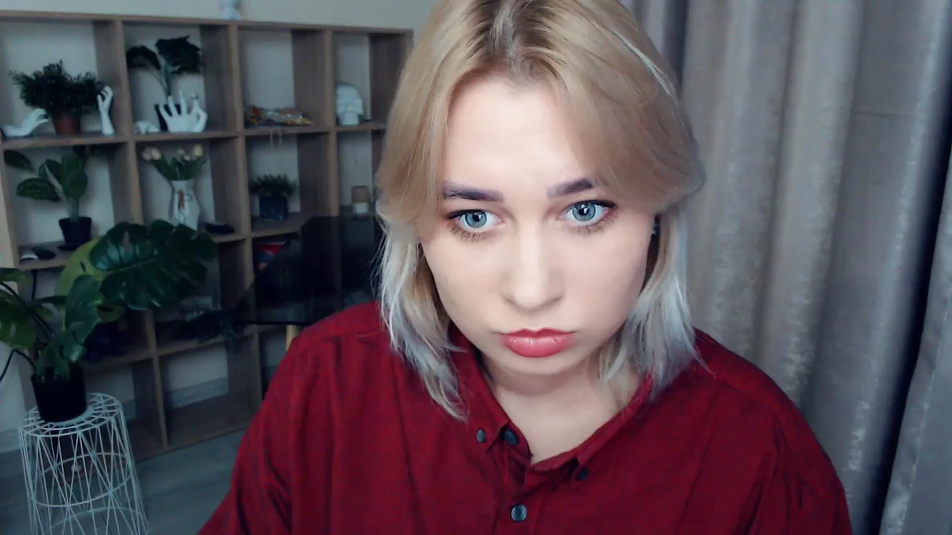 Gallery image thumbnail from Kukla_kolduna's myfreecams stream on, 11/27/2024, 18:02 image 13 of 20
