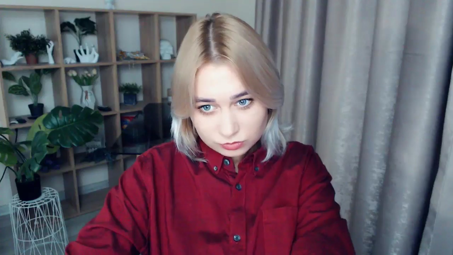 Gallery image thumbnail from Kukla_kolduna's myfreecams stream on, 11/27/2024, 18:02 image 9 of 20
