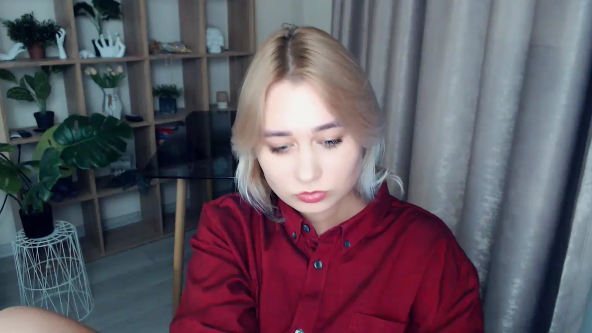 Gallery image thumbnail from Kukla_kolduna's myfreecams stream on, 11/27/2024, 18:02 image 16 of 20