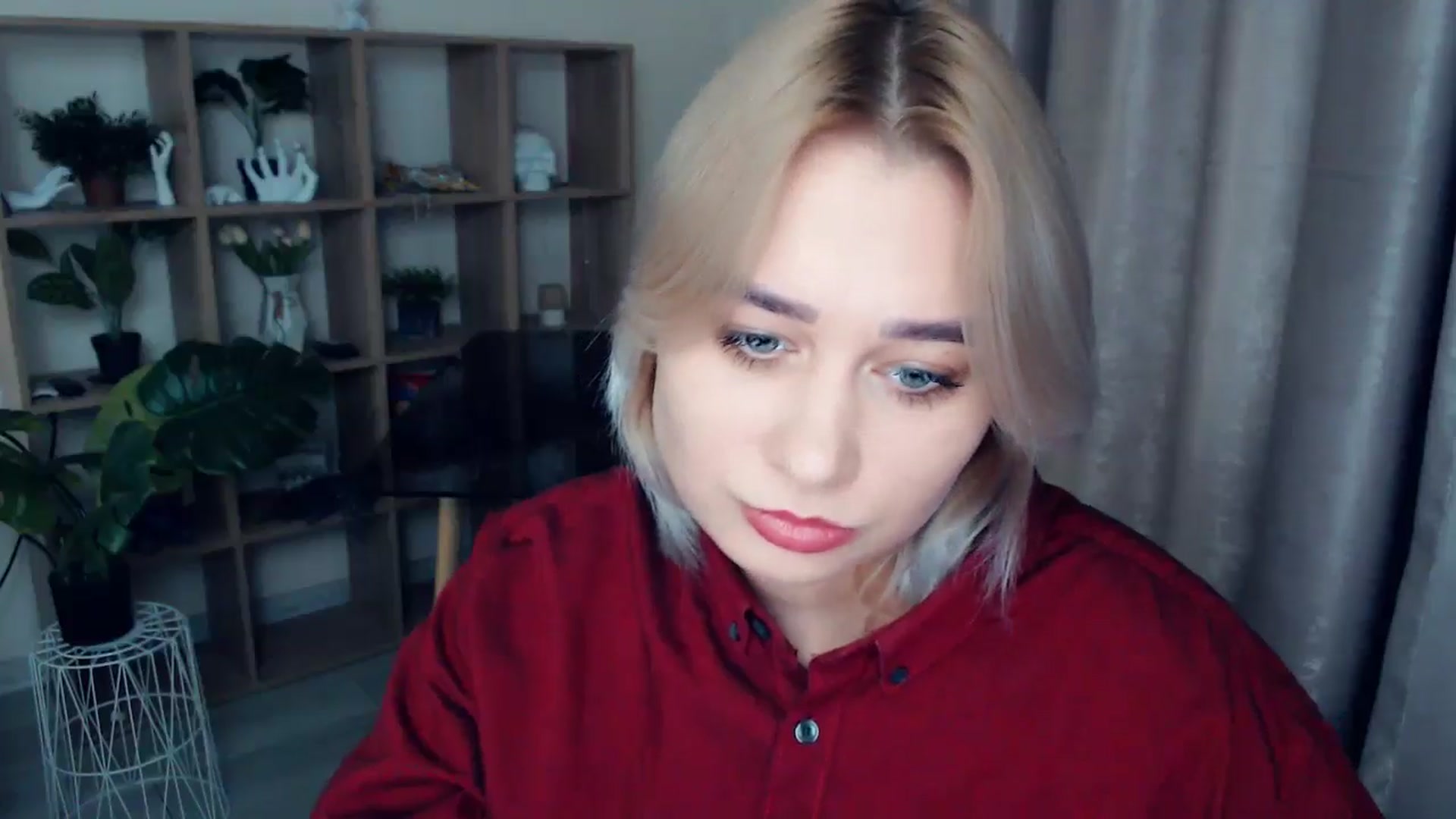 Gallery image thumbnail from Kukla_kolduna's myfreecams stream on, 11/27/2024, 18:02 image 8 of 20