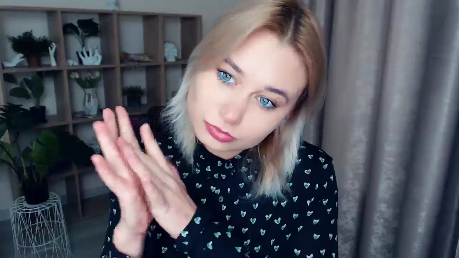 Gallery image thumbnail from Kukla_kolduna's myfreecams stream on, 11/29/2024, 16:21 image 20 of 20