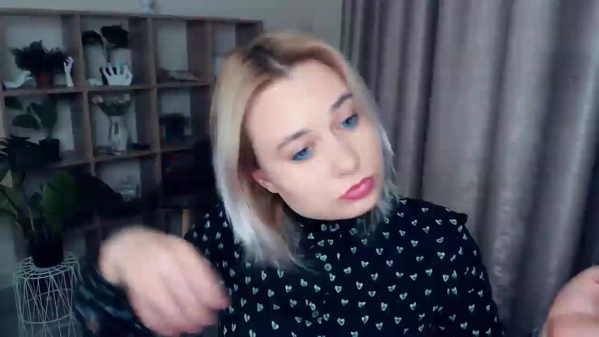 Gallery image thumbnail from Kukla_kolduna's myfreecams stream on, 11/29/2024, 16:21 image 3 of 20