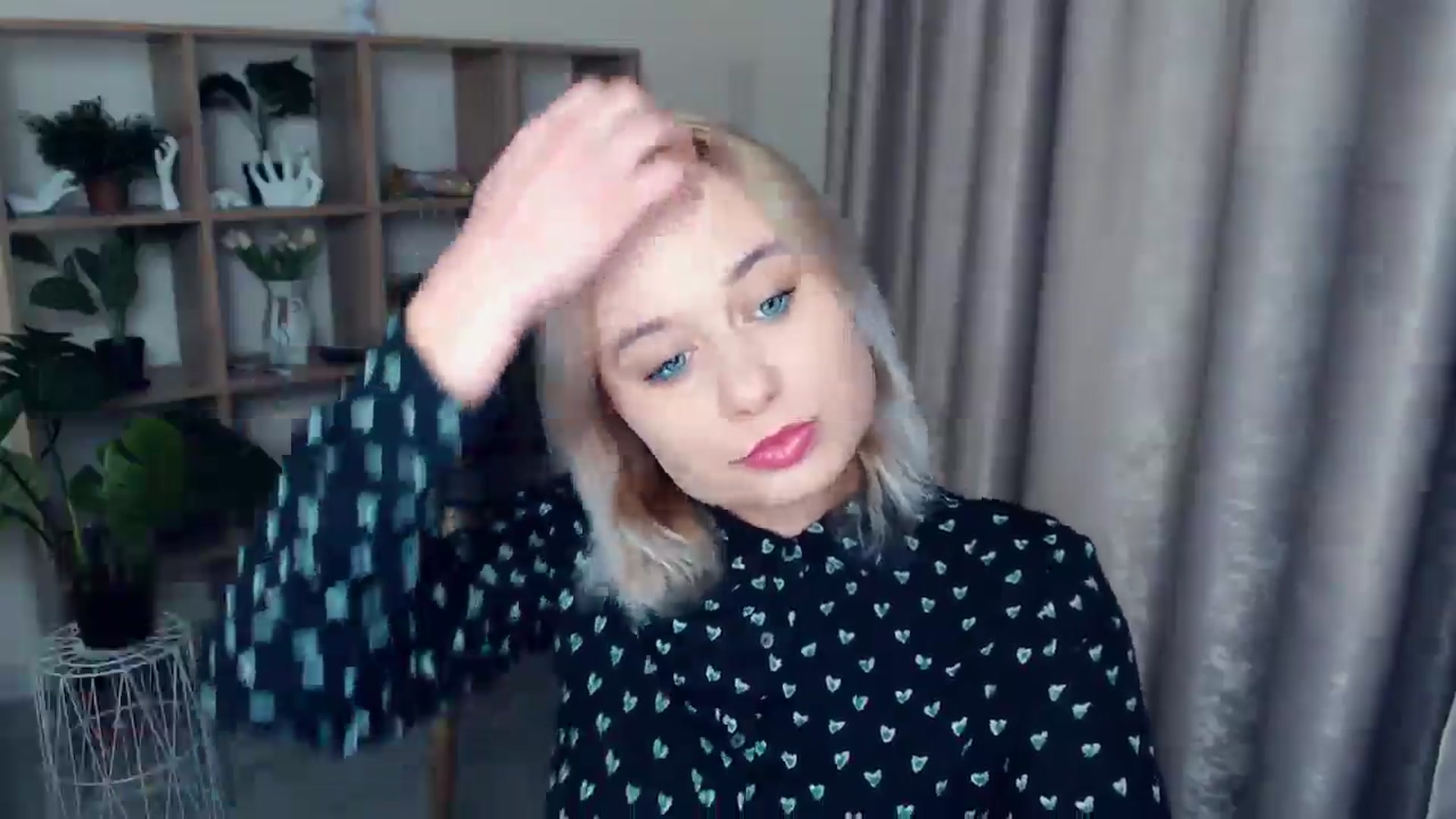 Gallery image thumbnail from Kukla_kolduna's myfreecams stream on, 11/29/2024, 16:21 image 5 of 20