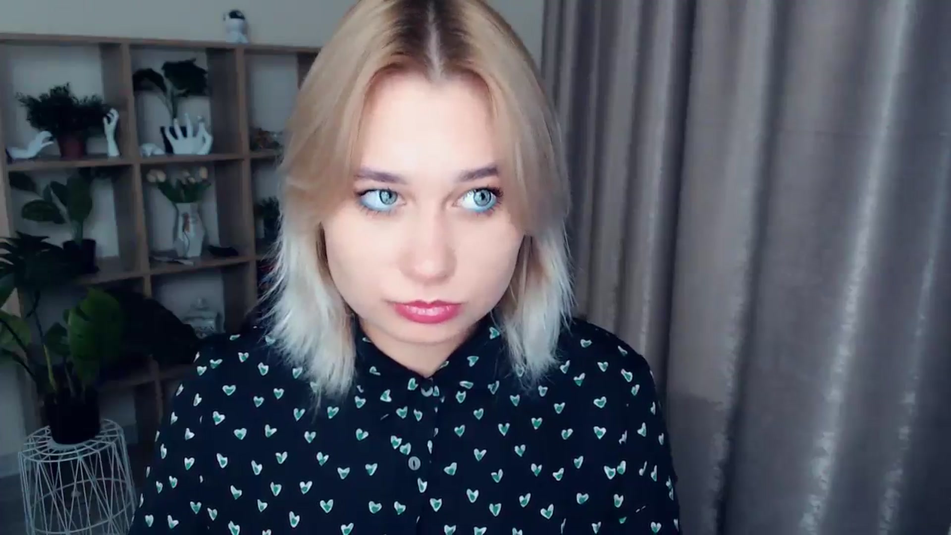 Gallery image thumbnail from Kukla_kolduna's myfreecams stream on, 11/29/2024, 17:53 image 5 of 20