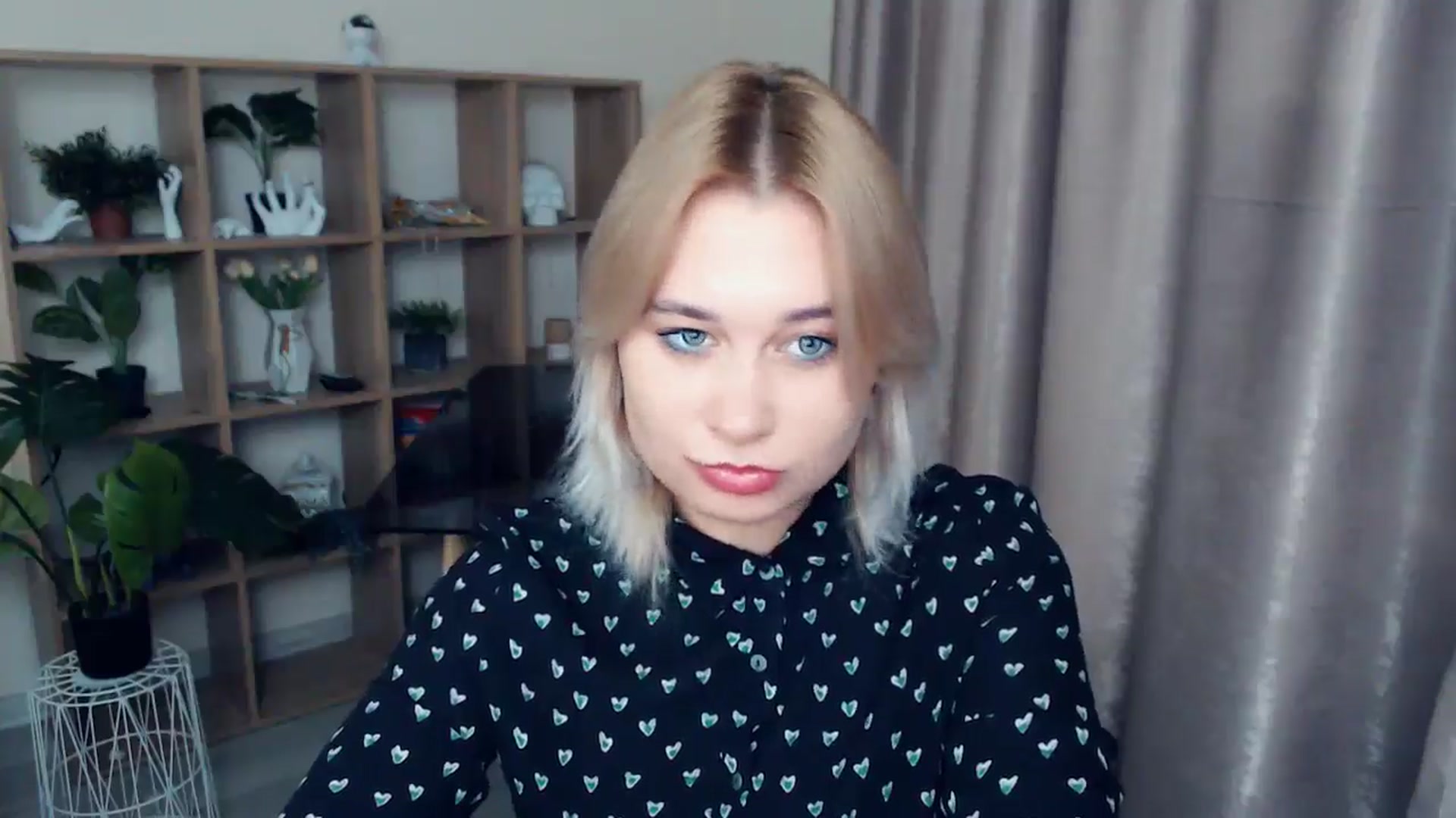 Gallery image thumbnail from Kukla_kolduna's myfreecams stream on, 11/29/2024, 17:53 image 19 of 20