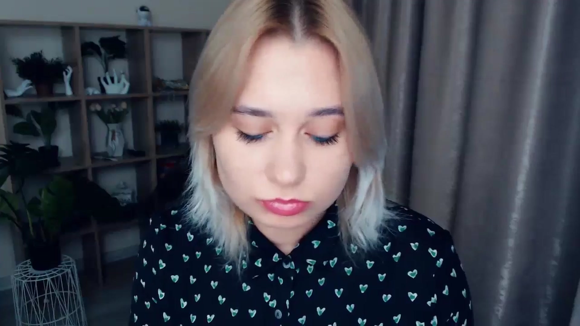 Gallery image thumbnail from Kukla_kolduna's myfreecams stream on, 11/29/2024, 17:53 image 20 of 20