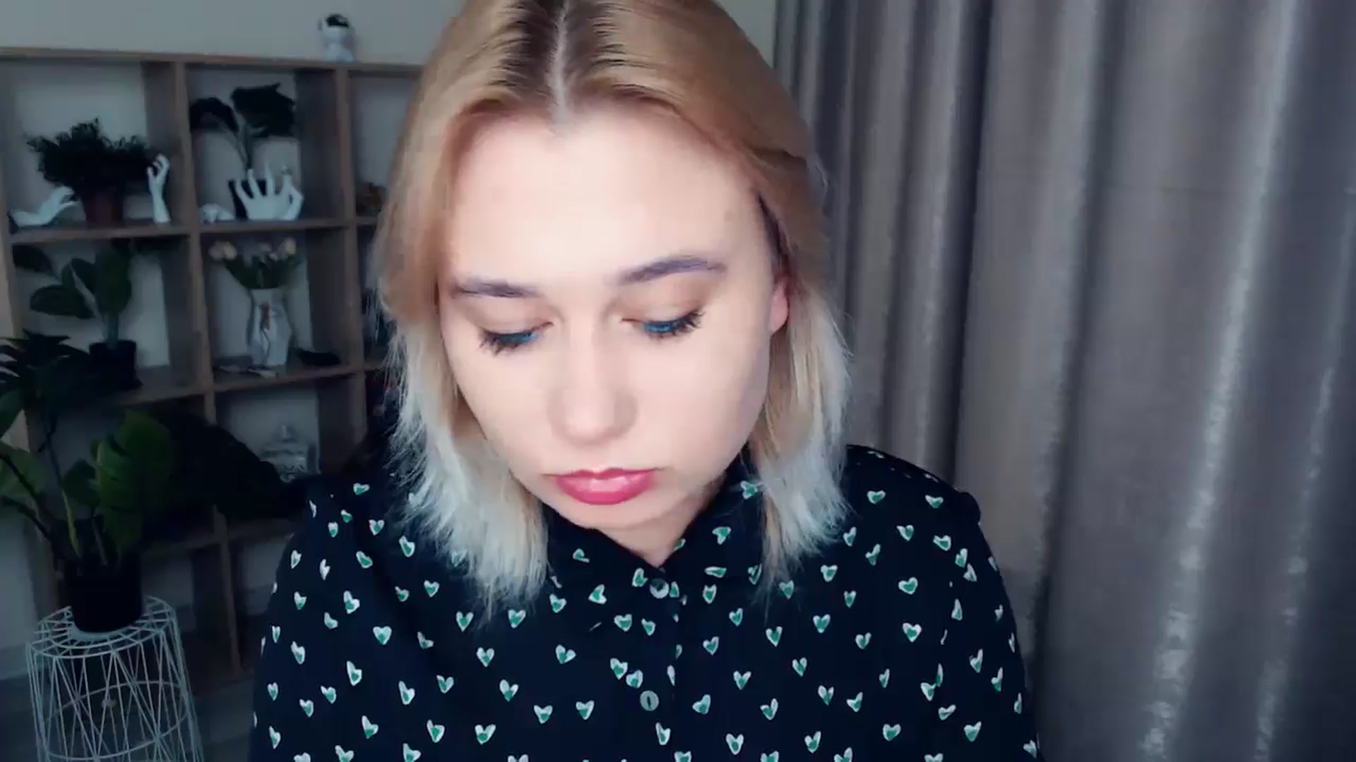 Gallery image thumbnail from Kukla_kolduna's myfreecams stream on, 11/29/2024, 17:53 image 4 of 20