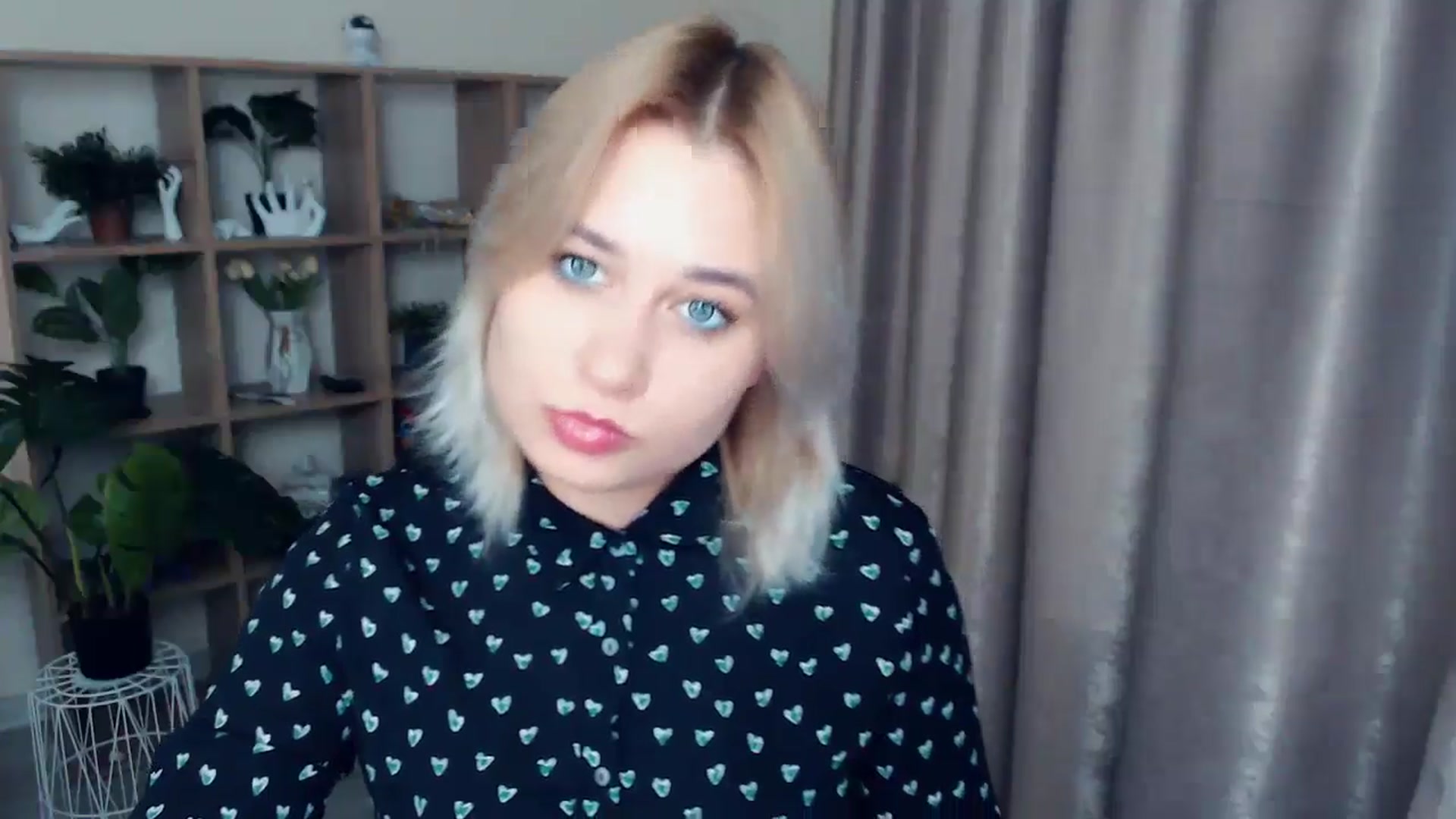 Gallery image thumbnail from Kukla_kolduna's myfreecams stream on, 11/29/2024, 17:53 image 7 of 20