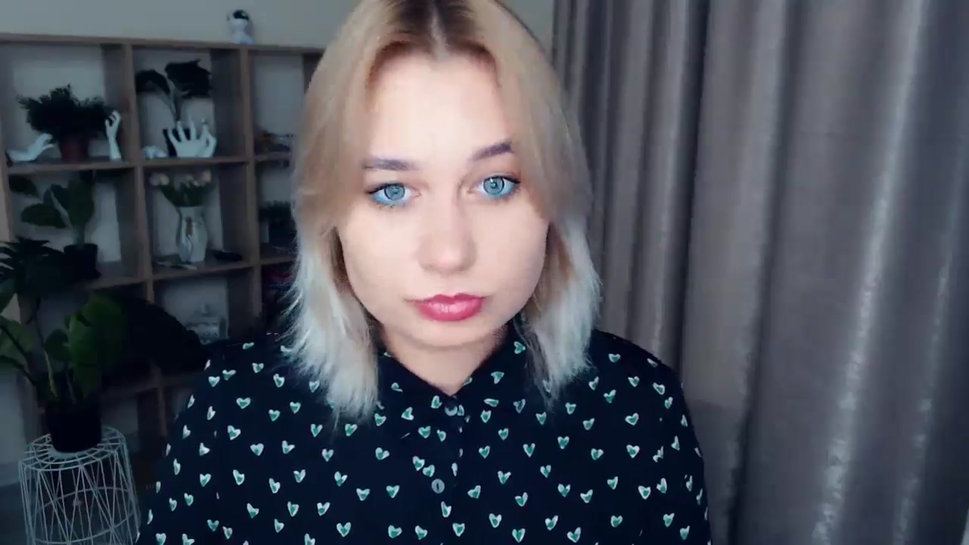 Gallery image thumbnail from Kukla_kolduna's myfreecams stream on, 11/29/2024, 17:53 image 6 of 20