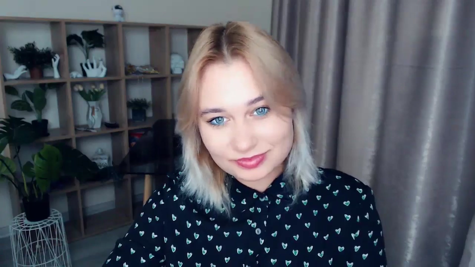 Gallery image thumbnail from Kukla_kolduna's myfreecams stream on, 11/29/2024, 17:53 image 13 of 20