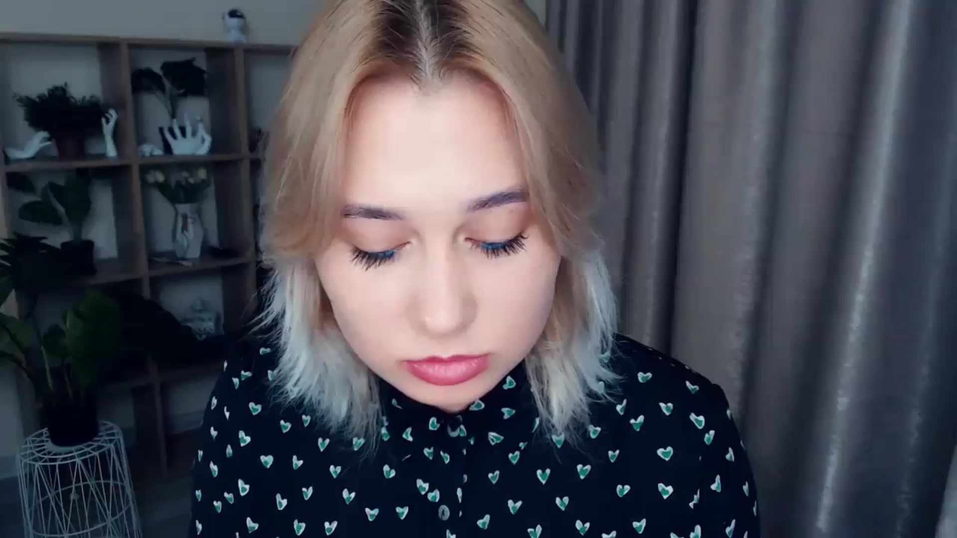 Gallery image thumbnail from Kukla_kolduna's myfreecams stream on, 11/29/2024, 18:30 image 20 of 20