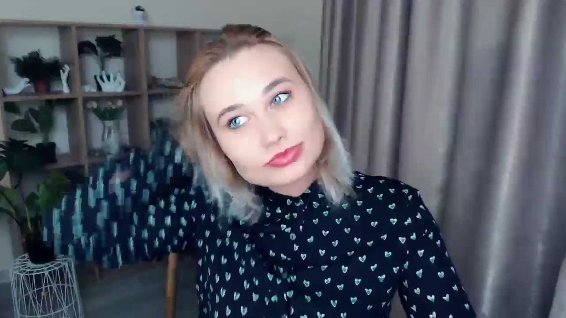 Gallery image thumbnail from Kukla_kolduna's myfreecams stream on, 11/29/2024, 18:30 image 12 of 20