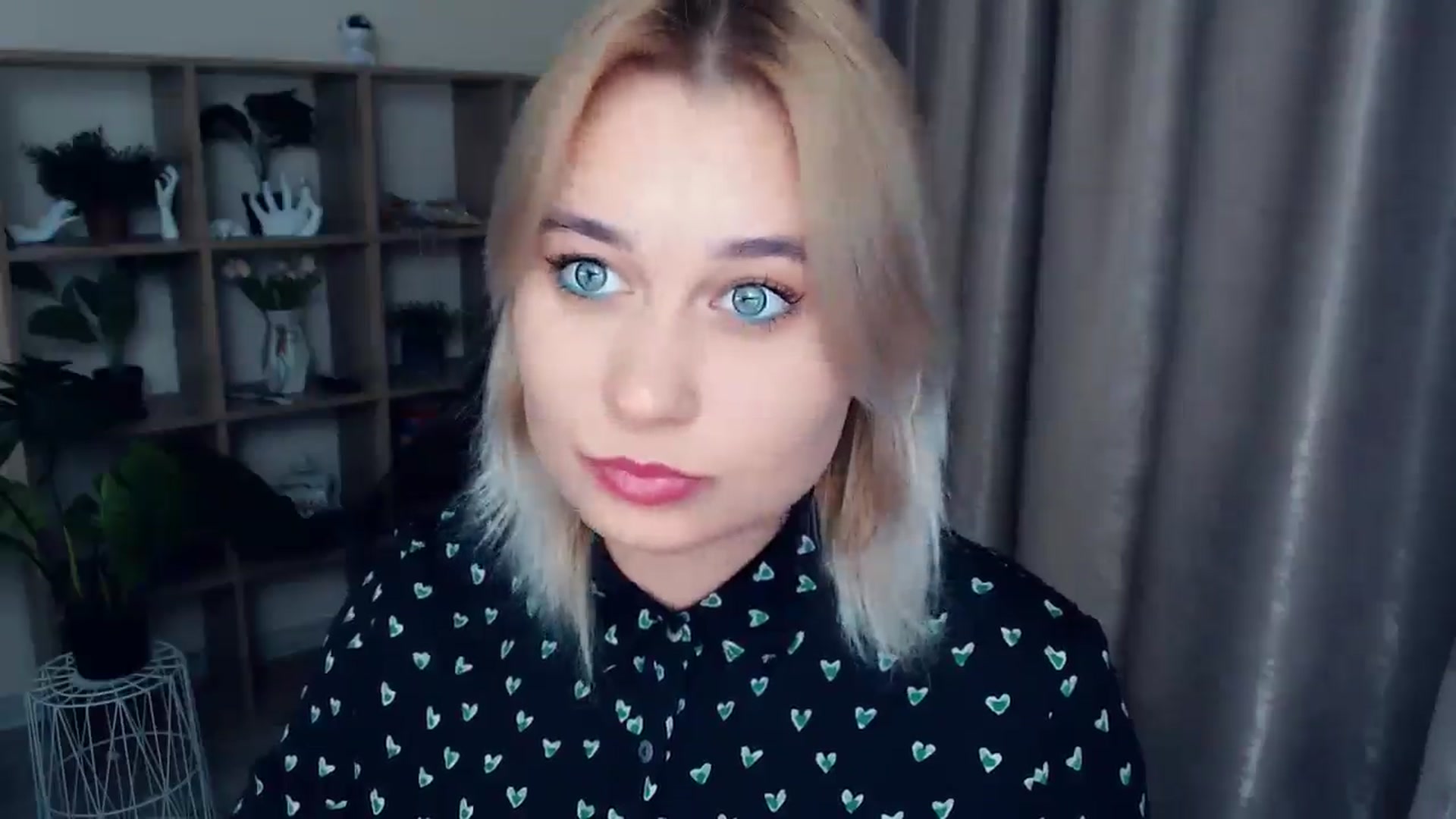 Gallery image thumbnail from Kukla_kolduna's myfreecams stream on, 11/29/2024, 18:30 image 8 of 20