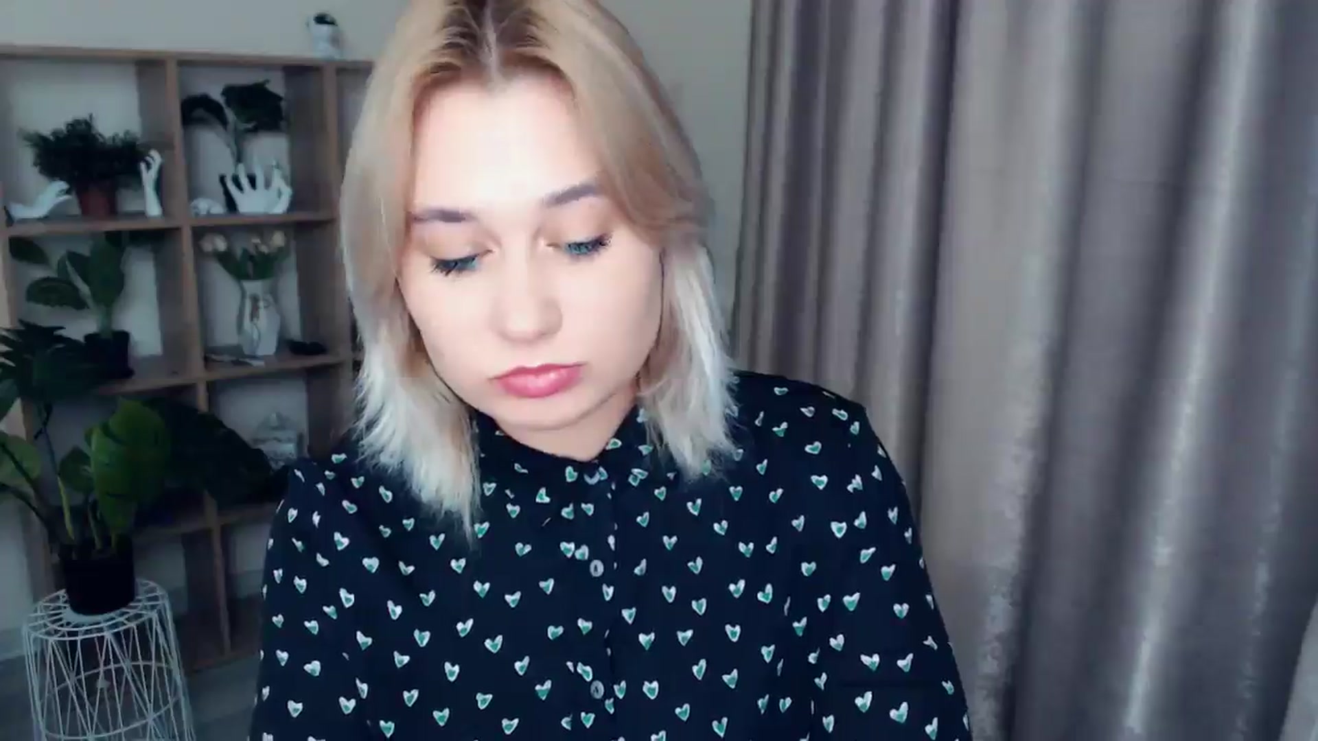 Gallery image thumbnail from Kukla_kolduna's myfreecams stream on, 11/29/2024, 18:30 image 11 of 20